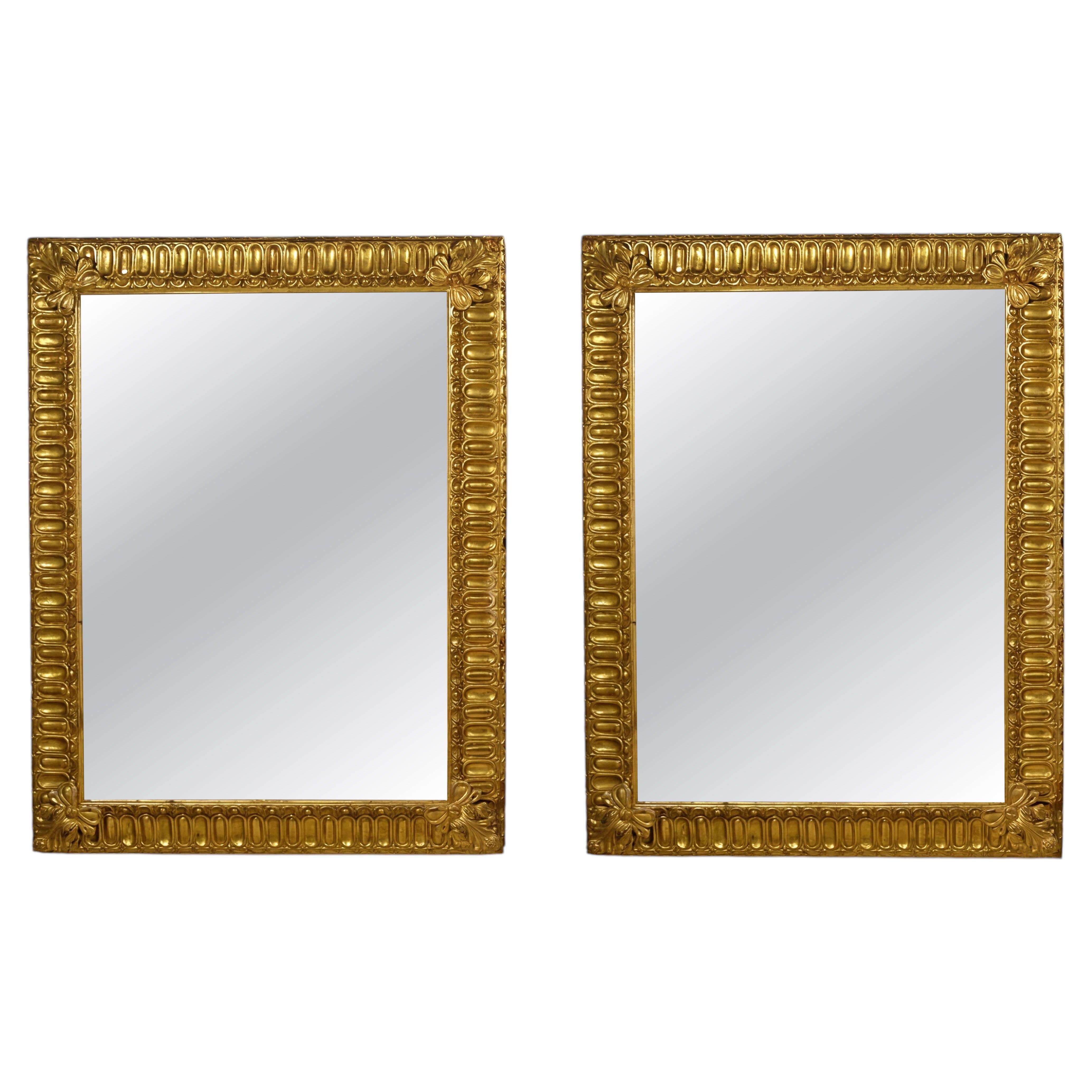 18th Century, Pair of Tuscany Baroque Giltwood Mirrors
