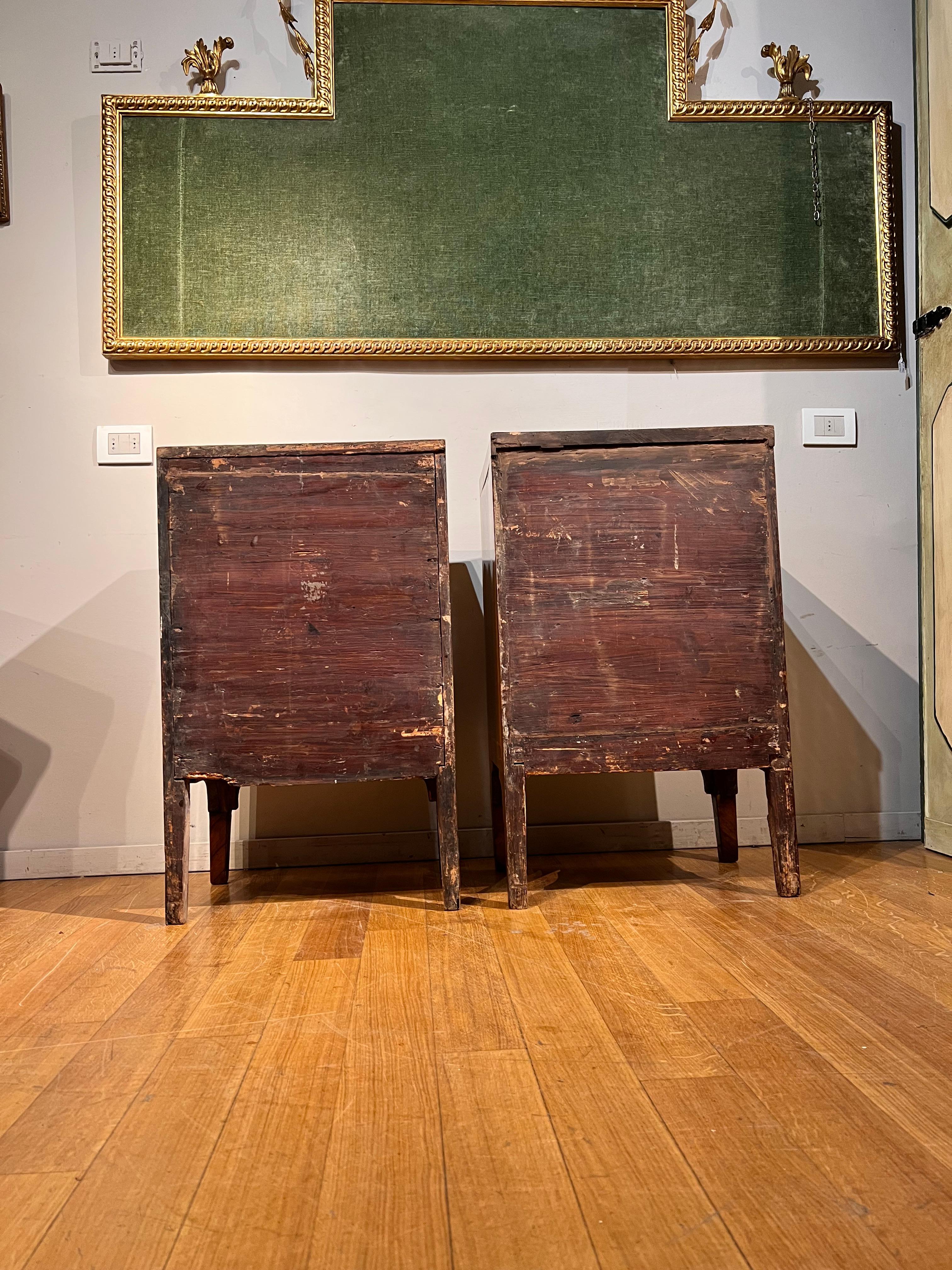 18th Century, Pair of Venetian Badside Cabinet For Sale 11