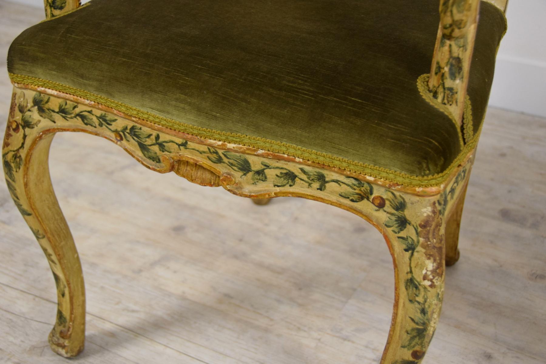 18th Century, Pair of Venetian Lacquered and Giltwood Armchairs 10