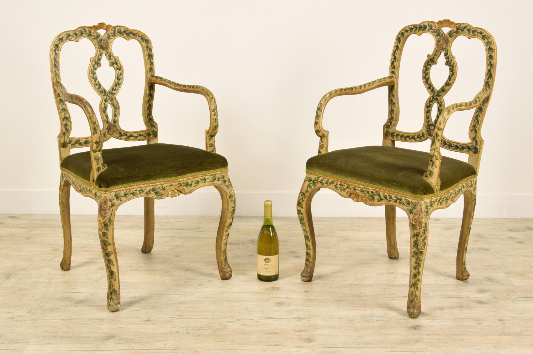 Wood 18th Century, Pair of Venetian Lacquered and Giltwood Armchairs