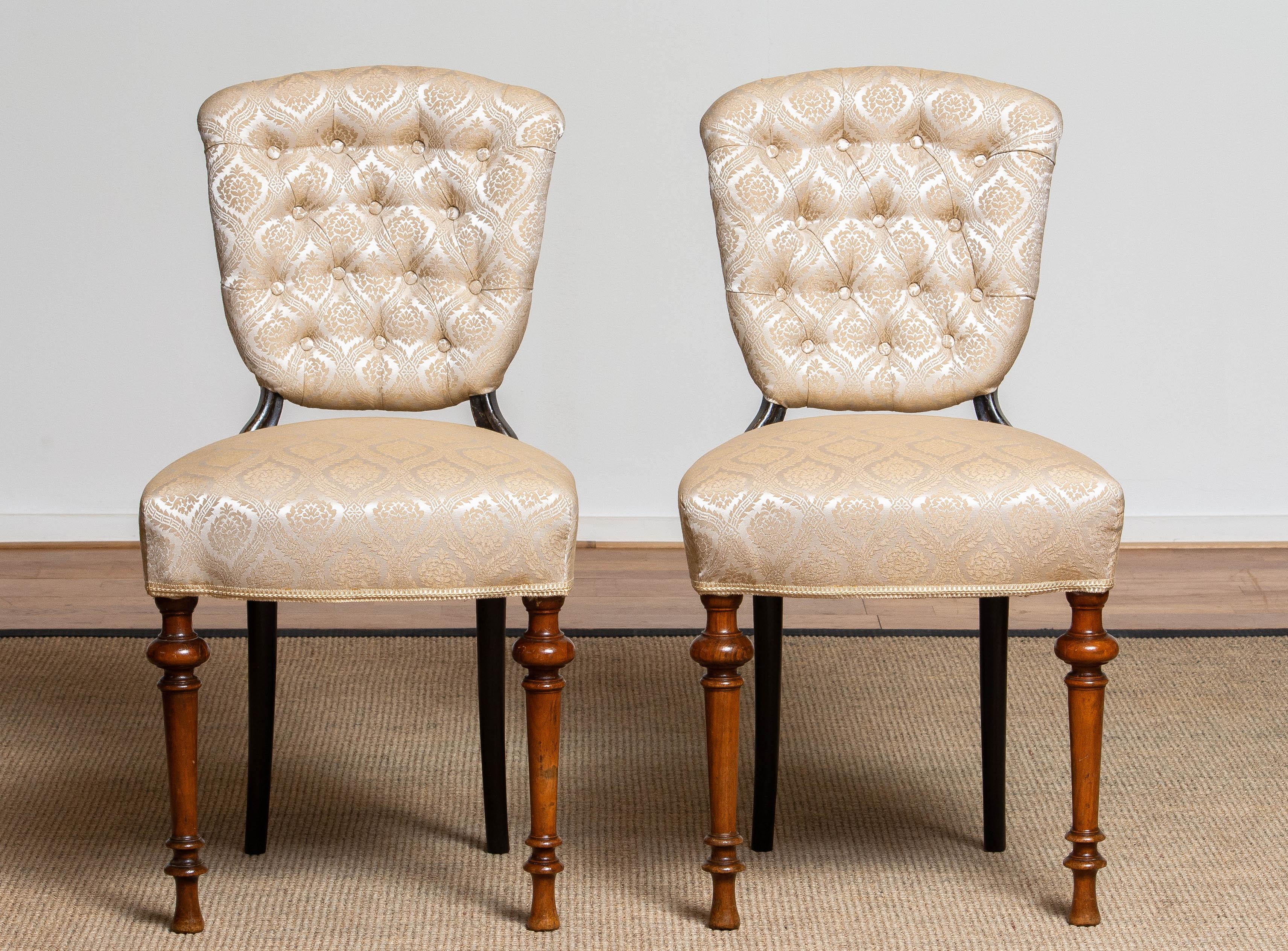 18th Century Pair Swedish Two Tone Neoclassical 'Restored' Club Side Chairs In Good Condition For Sale In Silvolde, Gelderland