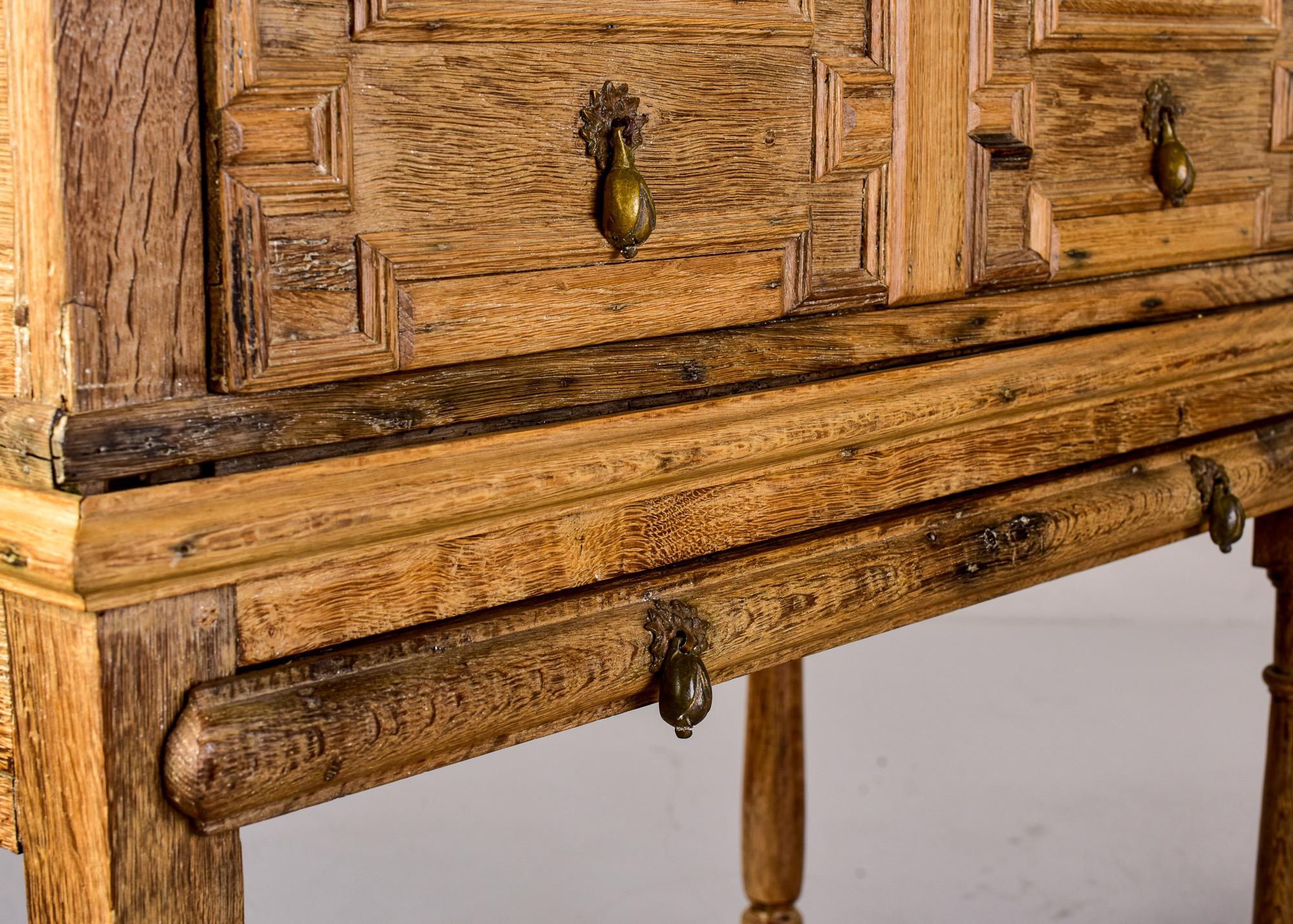 18th Century Pale Oak English Chest of Drawers on Stand For Sale 6