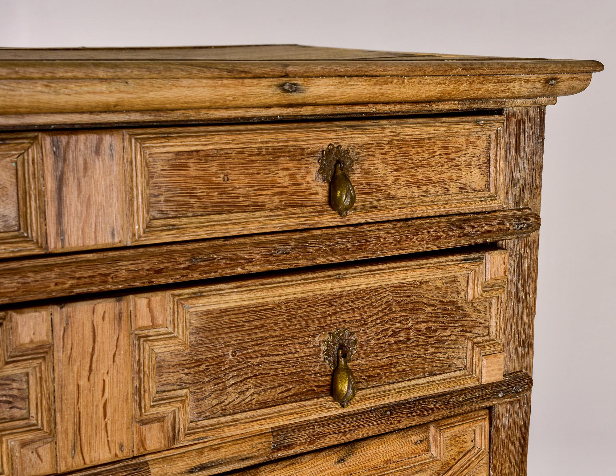 18th Century Pale Oak English Chest of Drawers on Stand For Sale 8