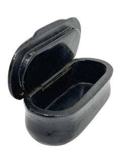 Piccola tabacchiera in cartapesta del XVIII secolo