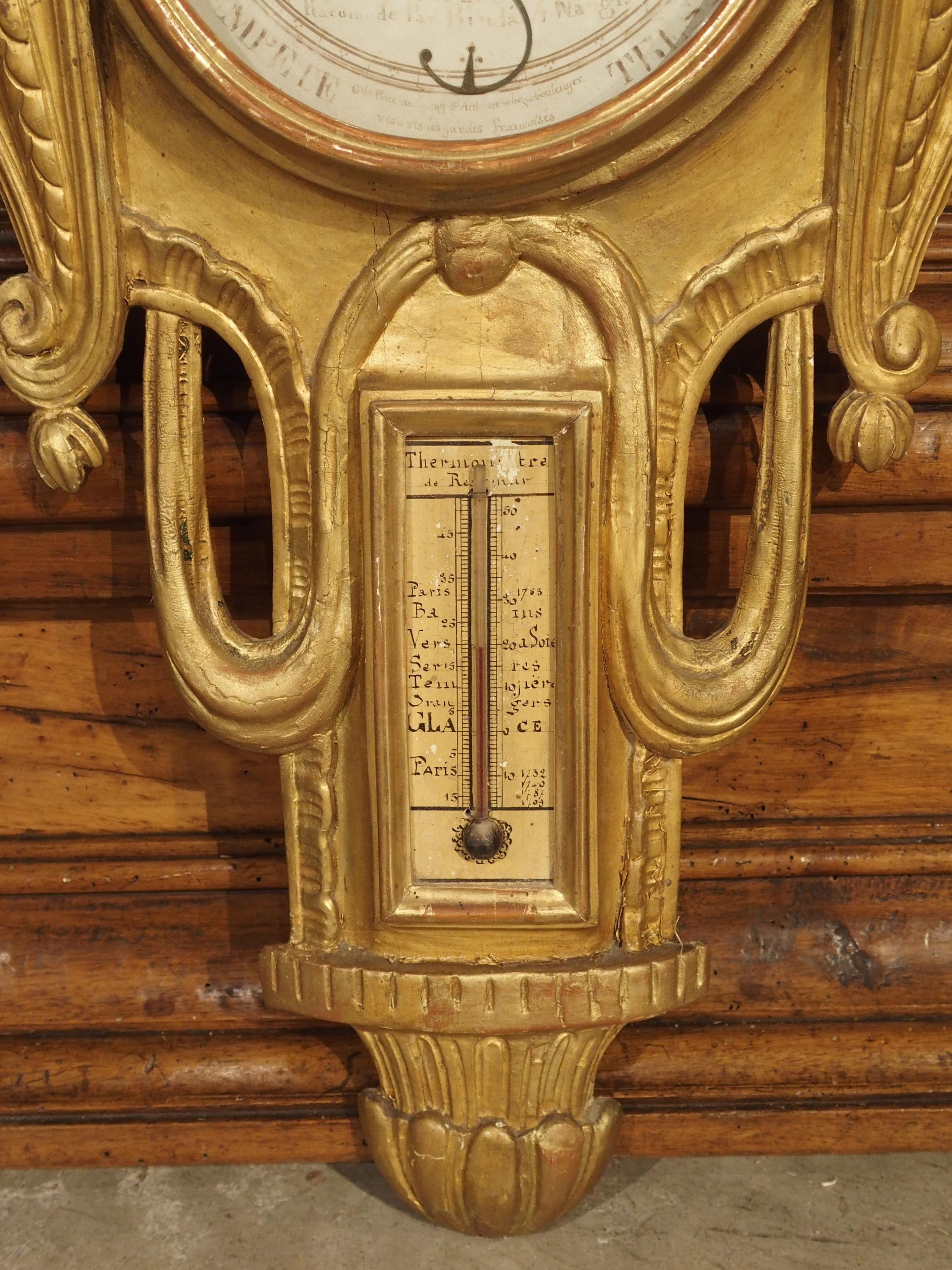 Pariser Barometer Thermometer aus vergoldetem Holz aus dem 18. Jahrhundert (Louis XVI.) im Angebot