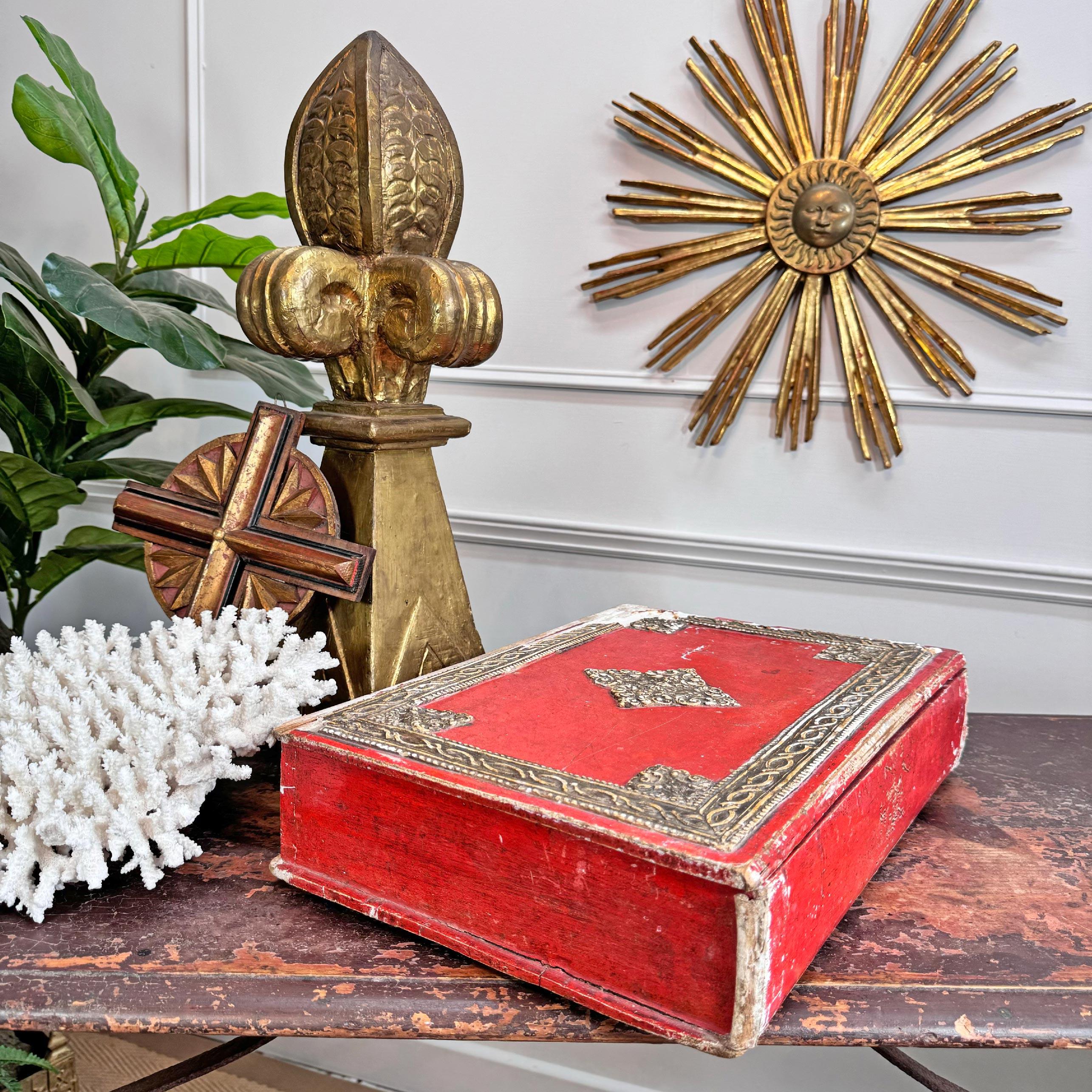 18th Century Pastiglia Decorated Baroque Bible Box For Sale 2