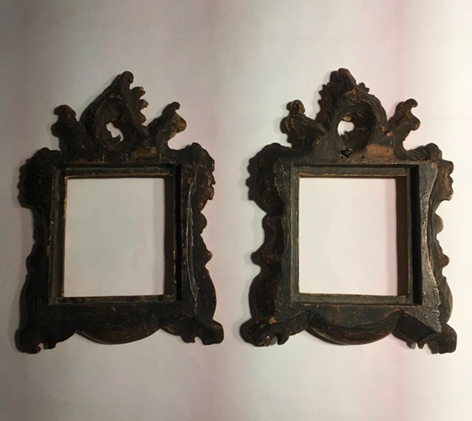 18th Century Patinated Gold Hand Carved Wood Pair of Frames Barocco Style, Italy 8