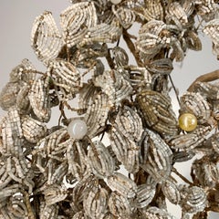 Palmetti da altare e urna in perle e vetro di Murano del XVIII secolo