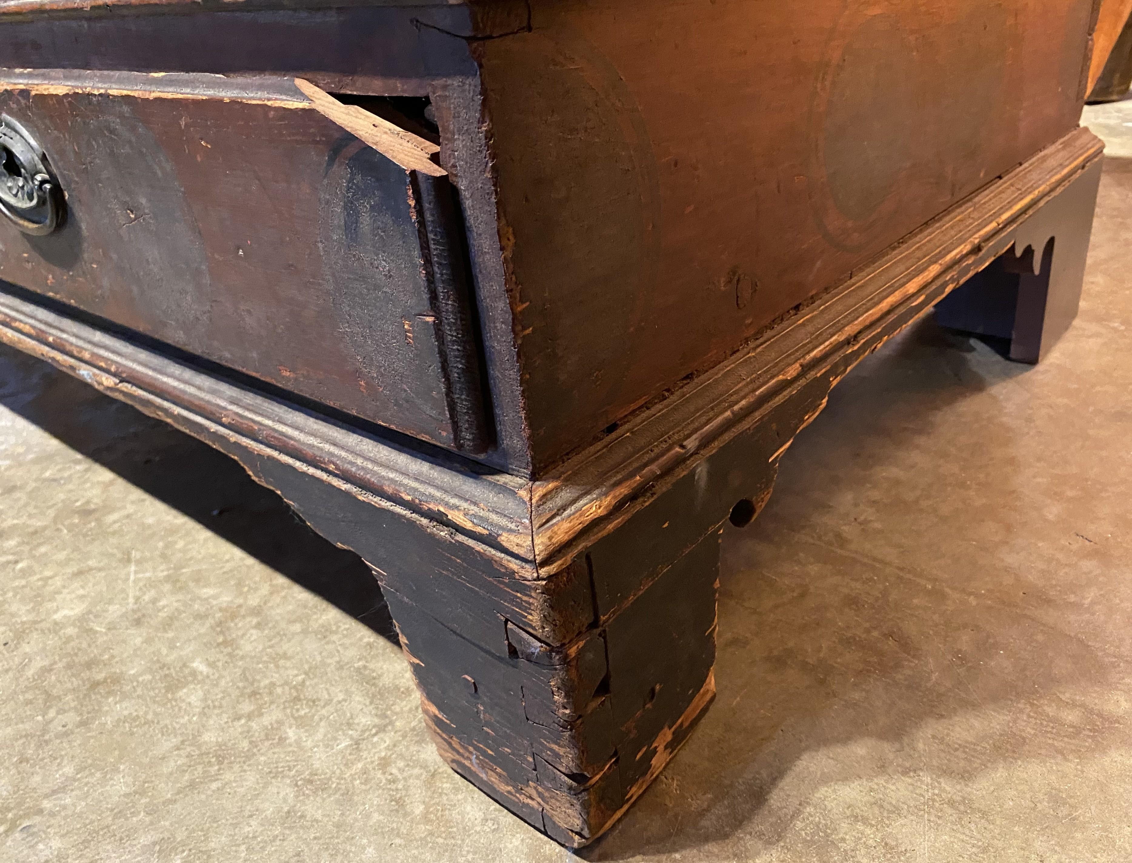 18th Century Pennsylvania Painted Two Drawer Dowry or Blanket Chest For Sale 10
