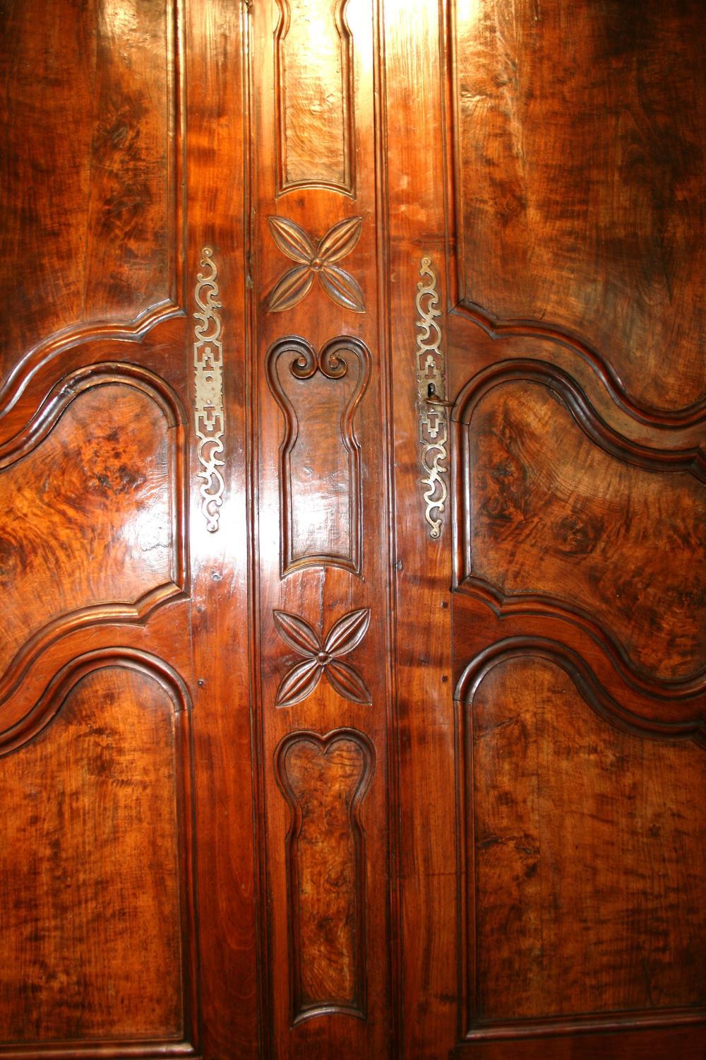 Louis XV 18th Century Period Armoire in Chestnut and Elm