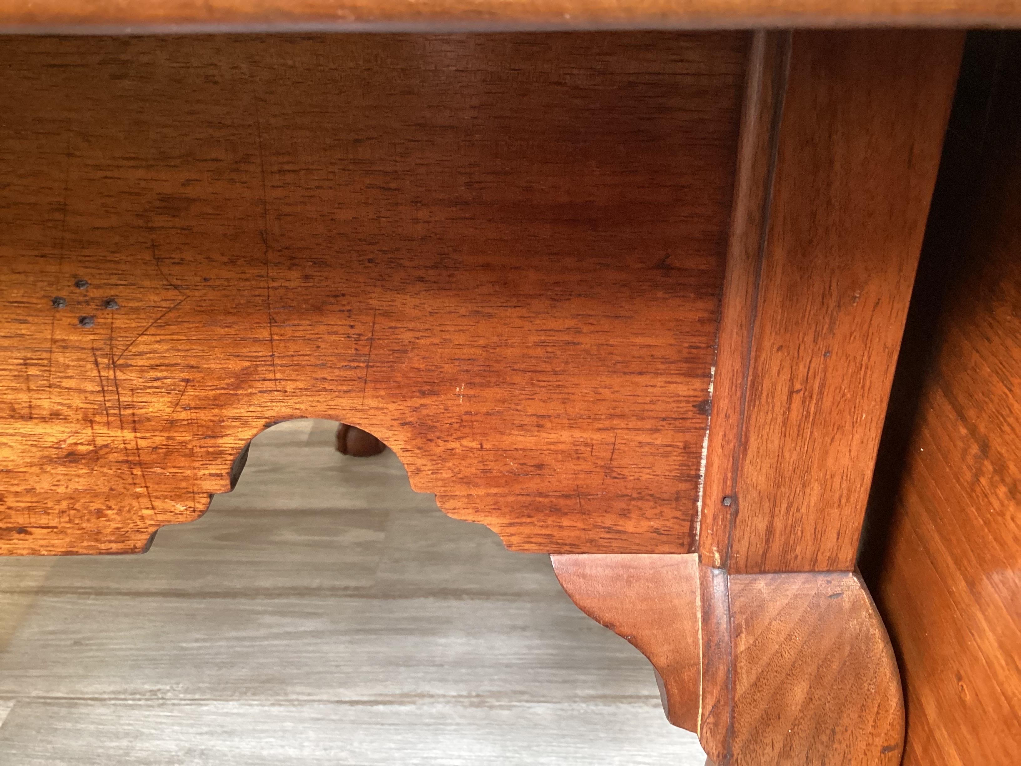 18th Century Period Chippendale Walnut Drop Leaf Table For Sale 6