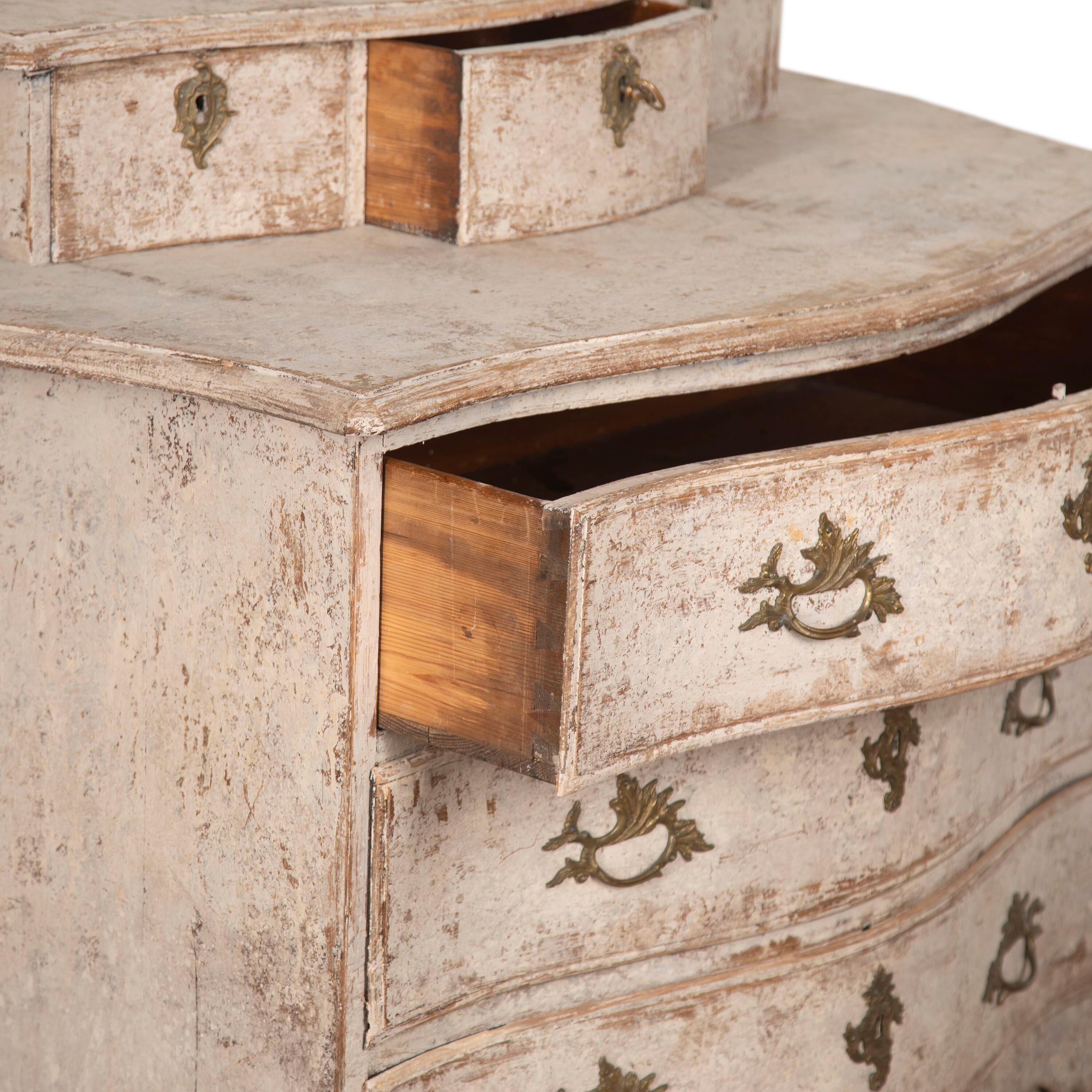 18th Century and Earlier 18th Century Period Rococo Commode For Sale