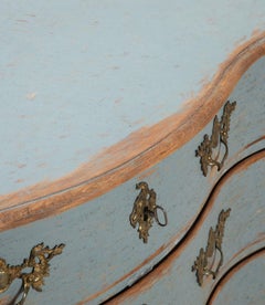 Schwedische Rokoko-Kommode aus dem 18. Jahrhundert