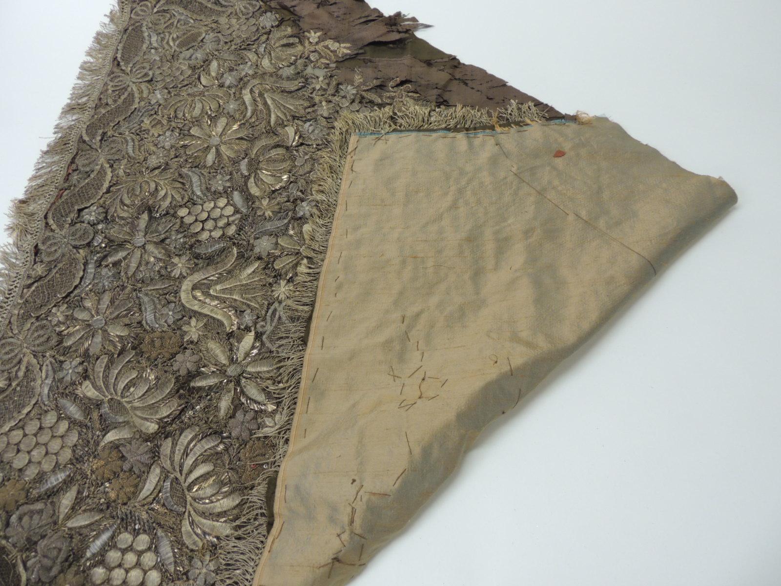 18th Century Persian Ottoman Empire Heavy Gold Metallic Threads Textile In Good Condition In Oakland Park, FL