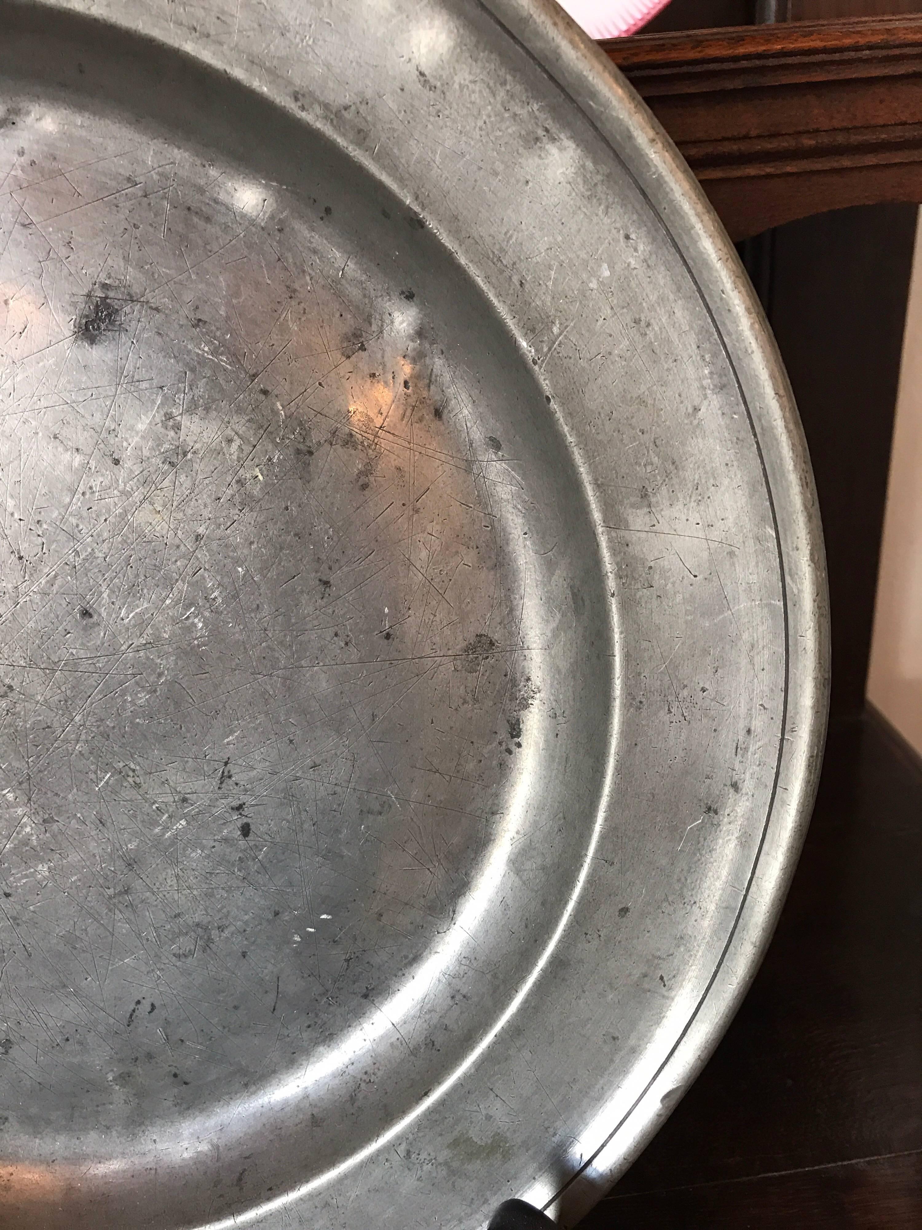 18th Century Pewter Plate In Excellent Condition For Sale In Round Top, TX
