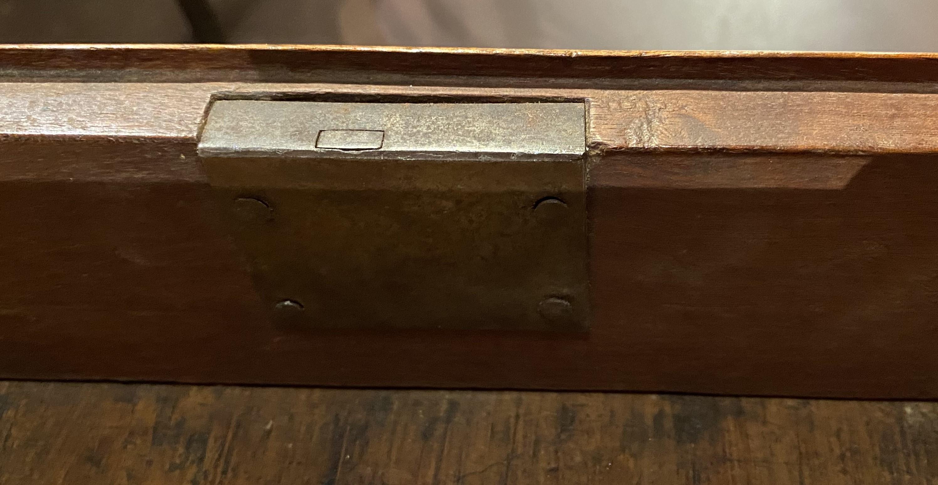 18th Century Philadelphia Carved Chippendale Lowboy 5