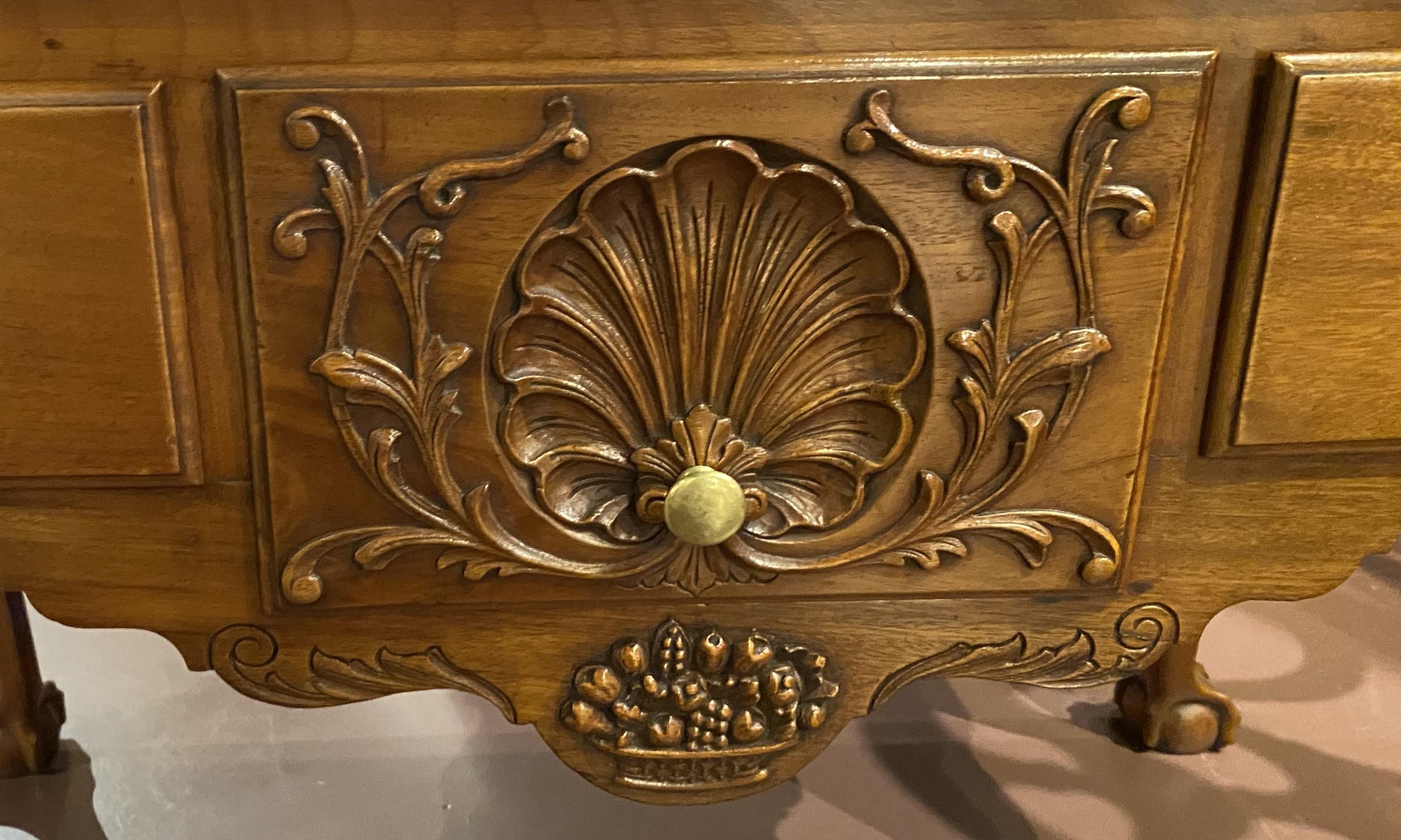 18th Century and Earlier 18th Century Philadelphia Carved Chippendale Lowboy