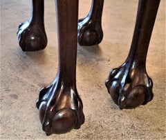 18th Century Philadelphia Mahogany Hunt Table