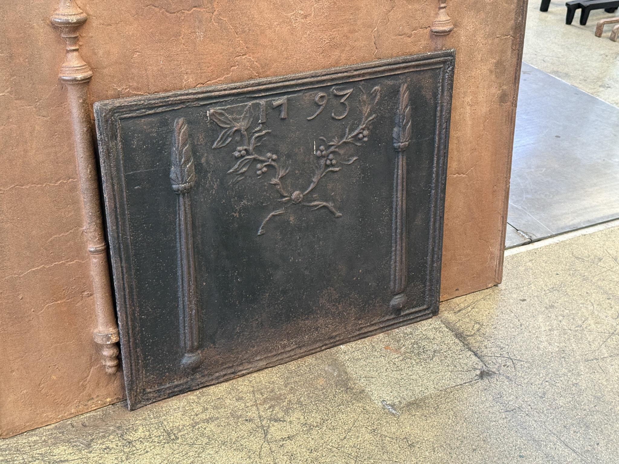 Neoclassical 18th Century 'Pillars with Decoration' Fireback / Backsplash, France For Sale