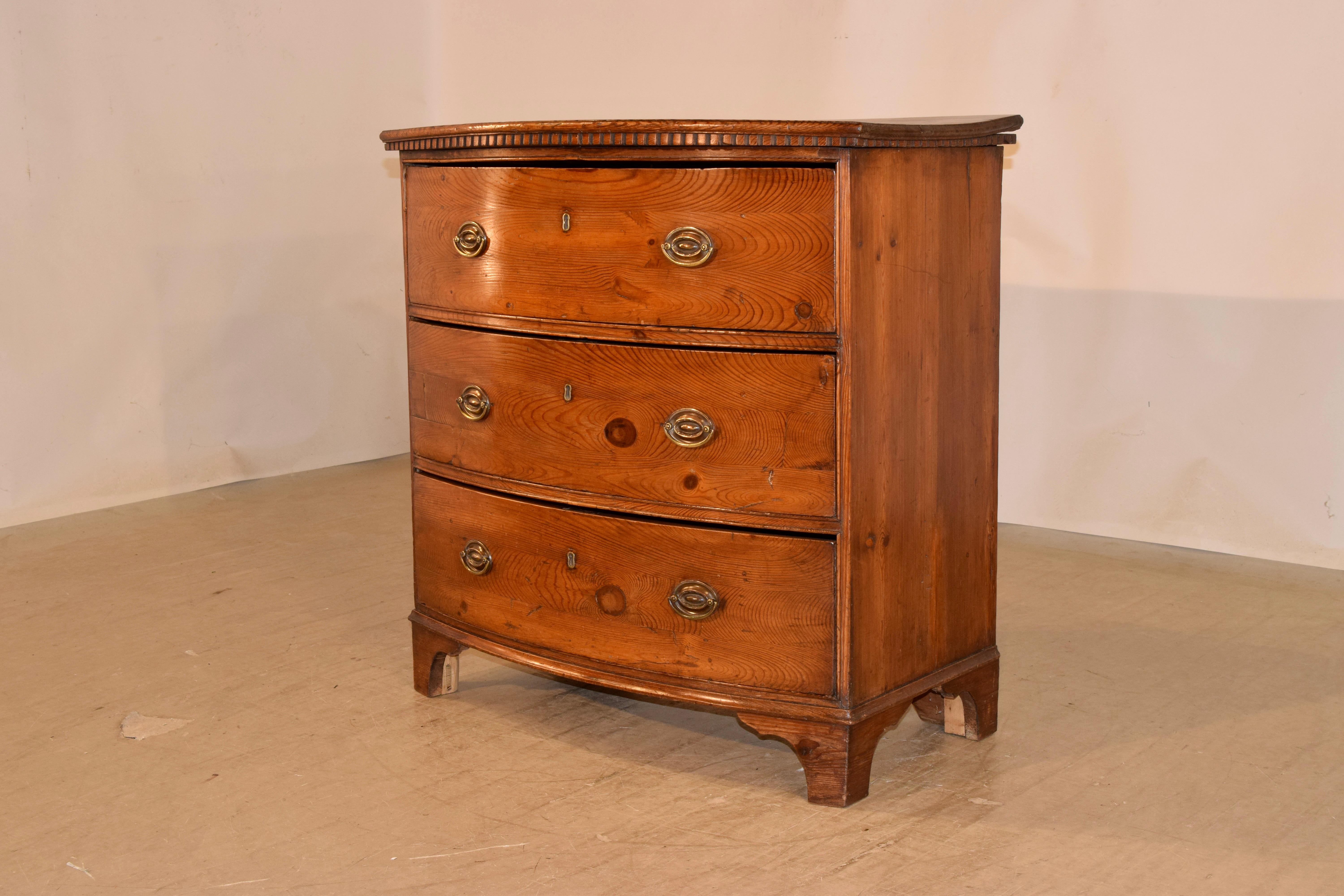 18th Century Pine Bow Front Chest In Good Condition In High Point, NC