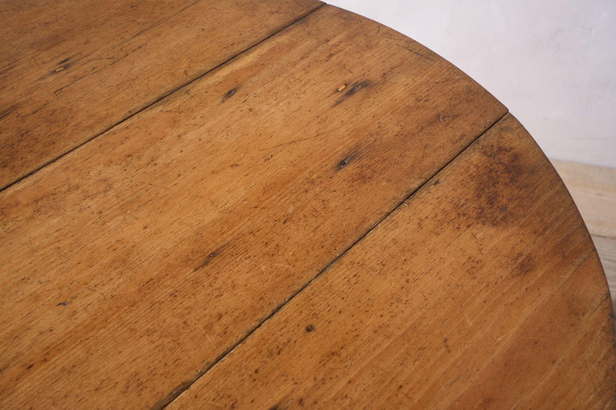 Table de cricket en pin du XVIIIe siècle en vente 2