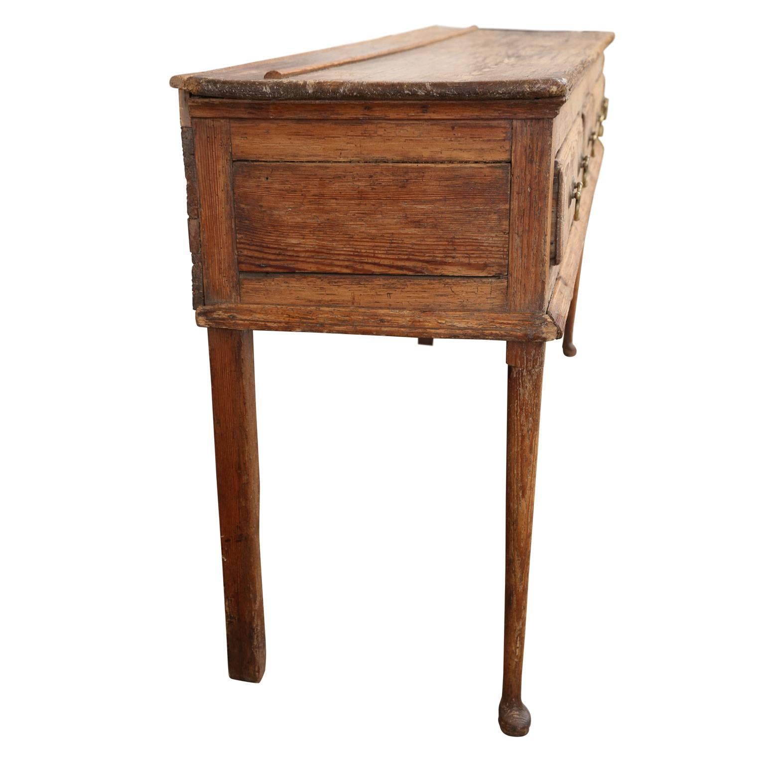 18th Century Pine Dresser In Excellent Condition In Houston, TX