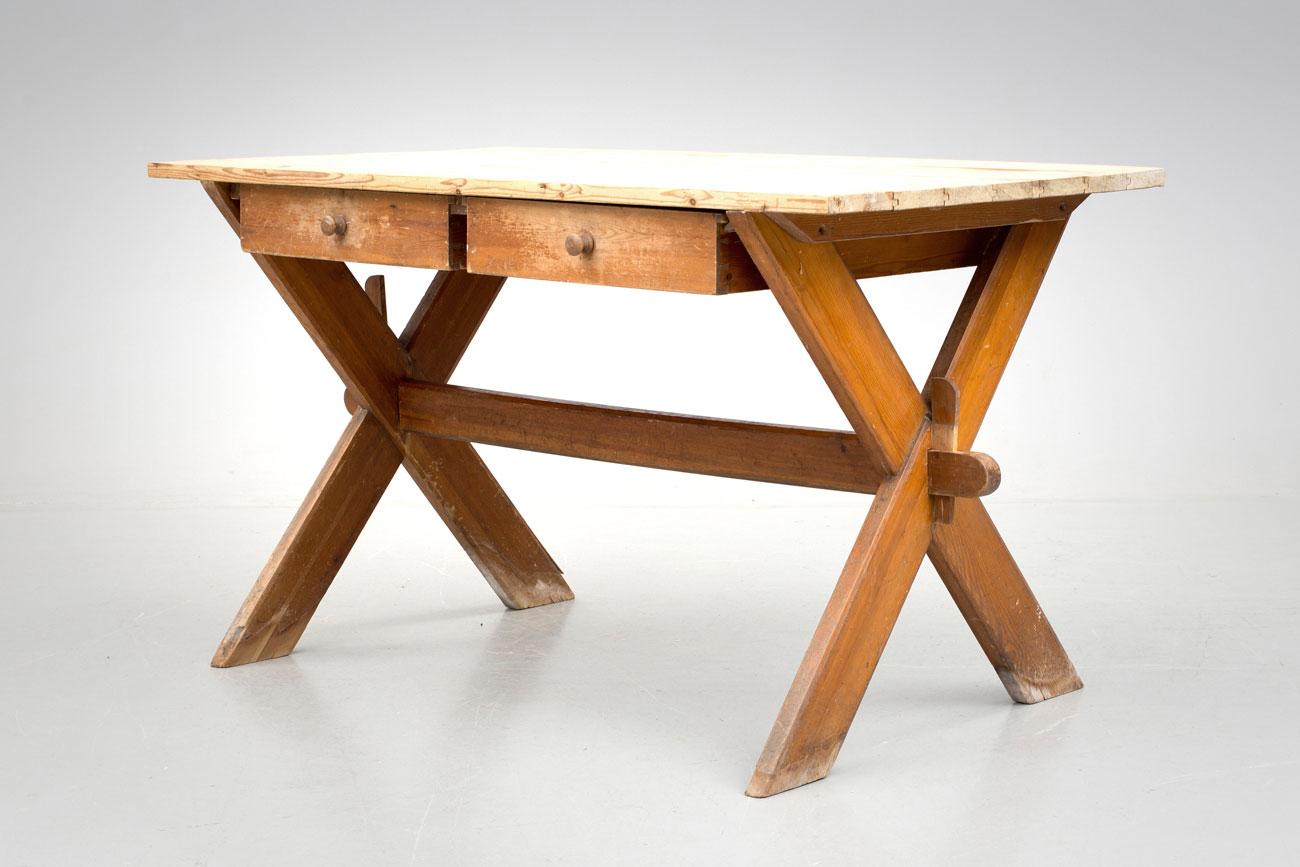 Pine rectangular table. North Sweden. 18th century.