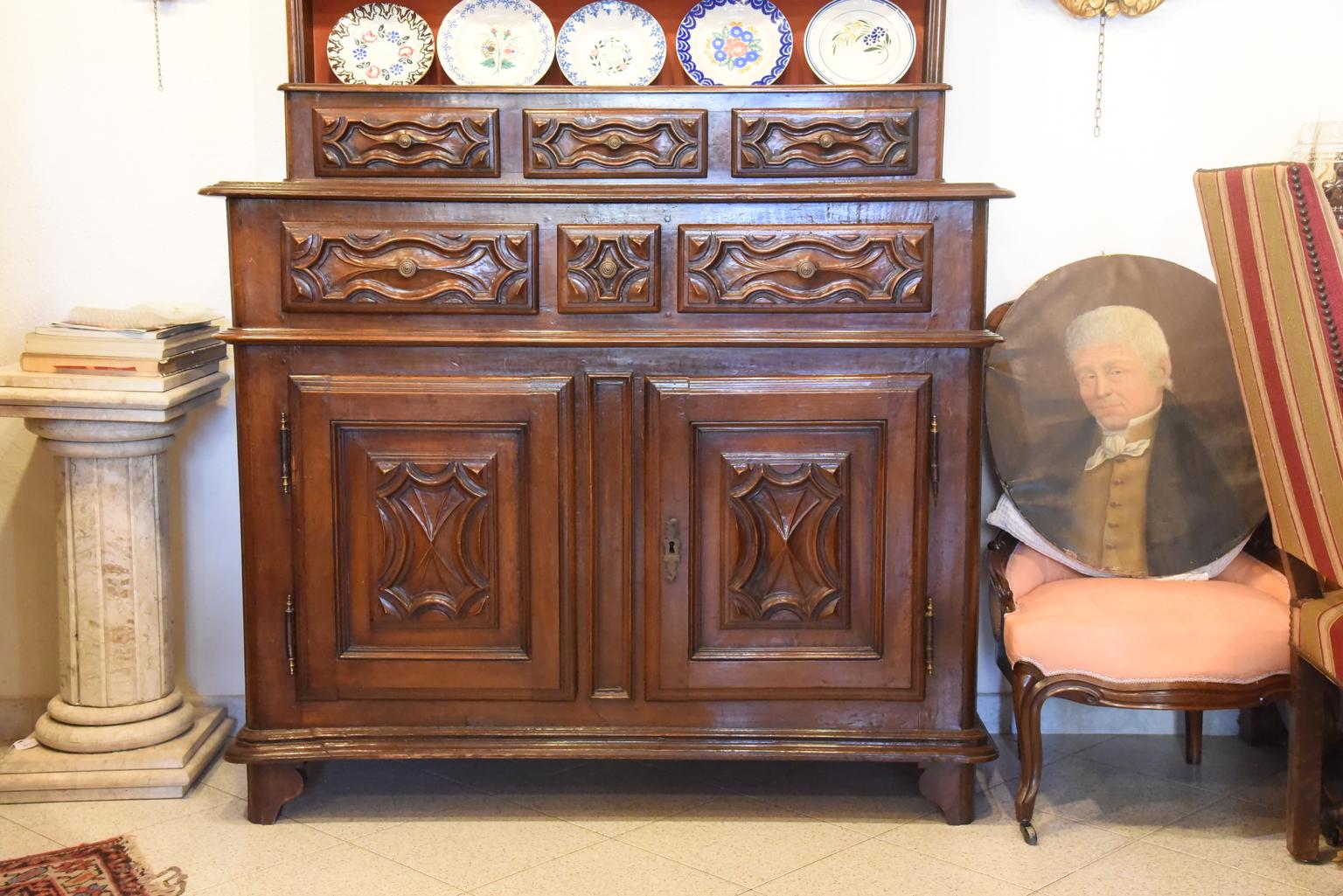 Italian 18th Century Plate Rack Cupboard Dark Walnut Baroque Sculptures, 1700s For Sale