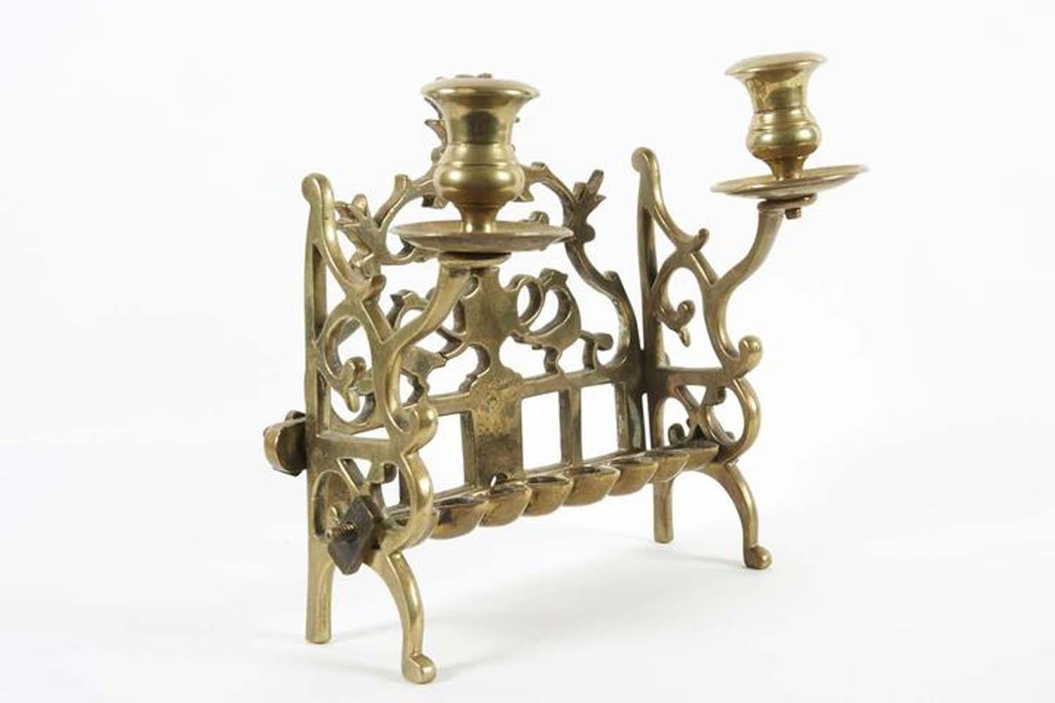 18th Century Polish Brass Hanukkah Lamp In Good Condition For Sale In New York, NY