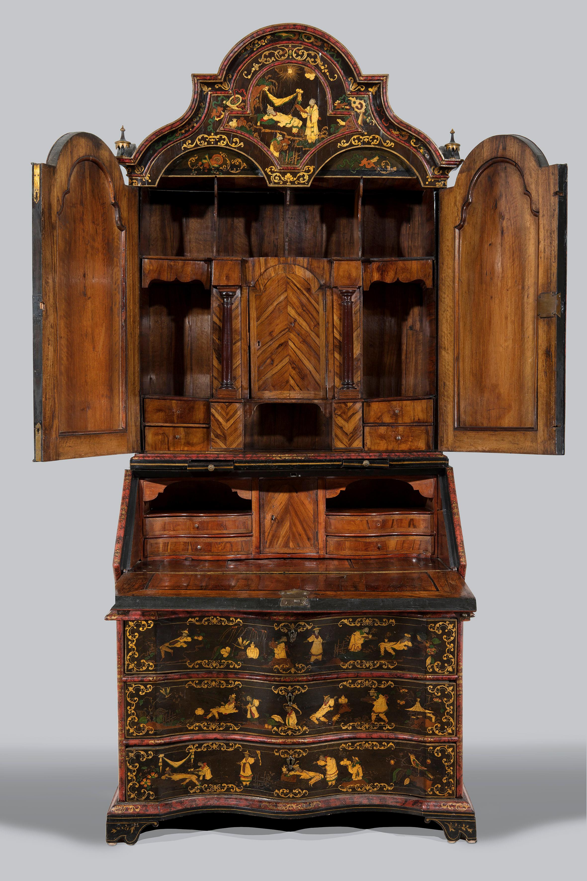 The piece of furniture decorated in polychrome lacquer, gilded with chinoiserie. Dark background, depict small scenes in groups of two or more characters taken in moments of rest in small landscapes, small architectures, plant shoots, turf, birds,