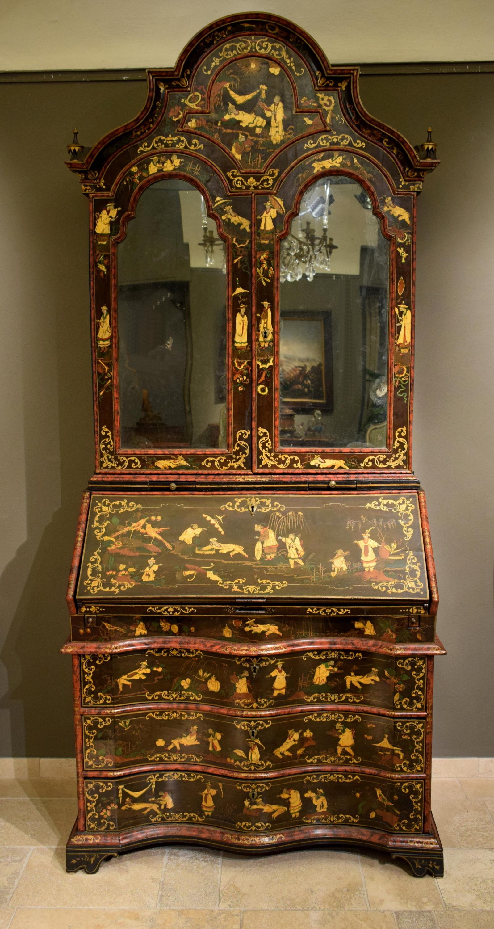 Louis XV 18th Century Polychrome Lacquered Wood Venice Bureau Cabinet