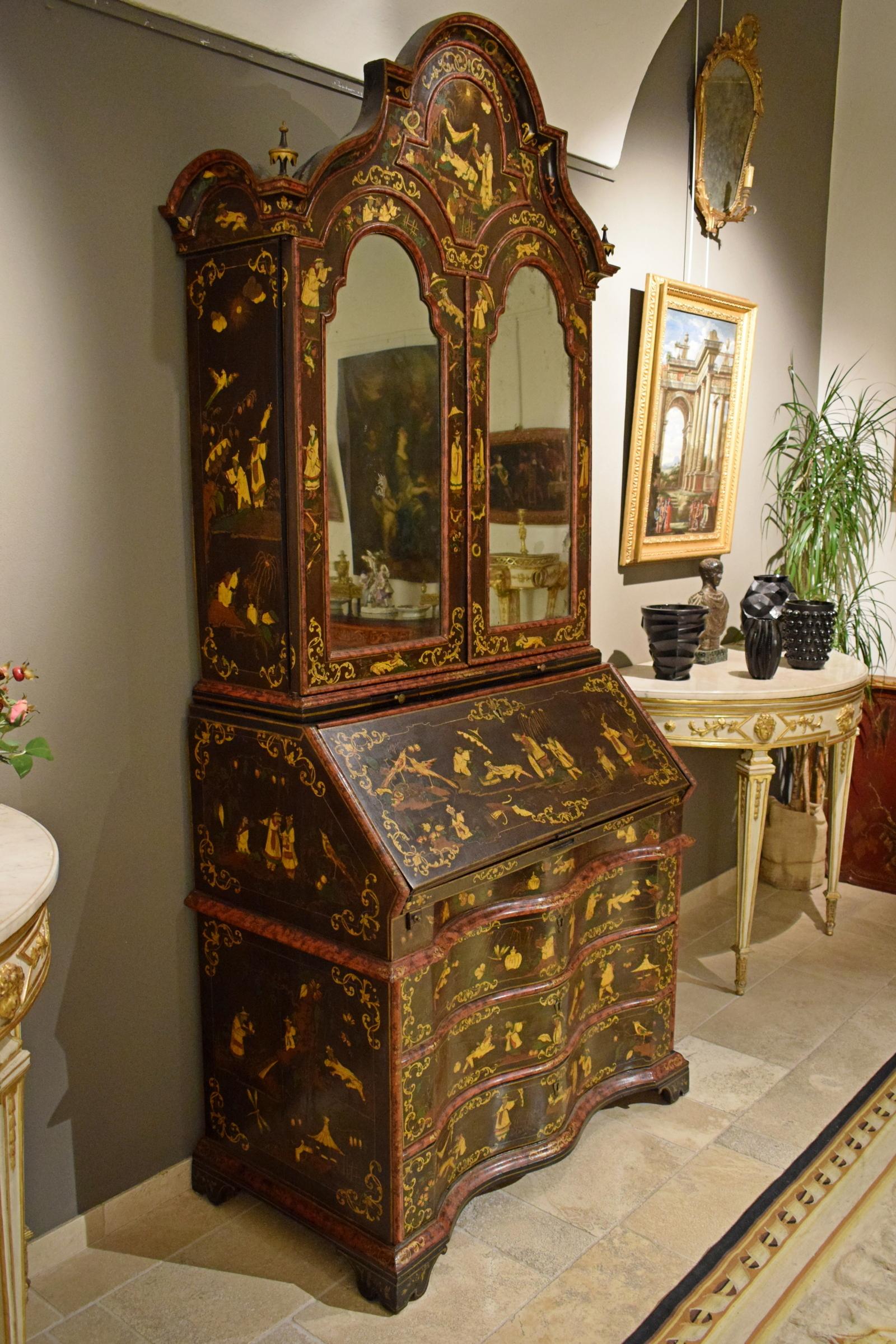 18th Century Polychrome Lacquered Wood Venice Bureau Cabinet 1