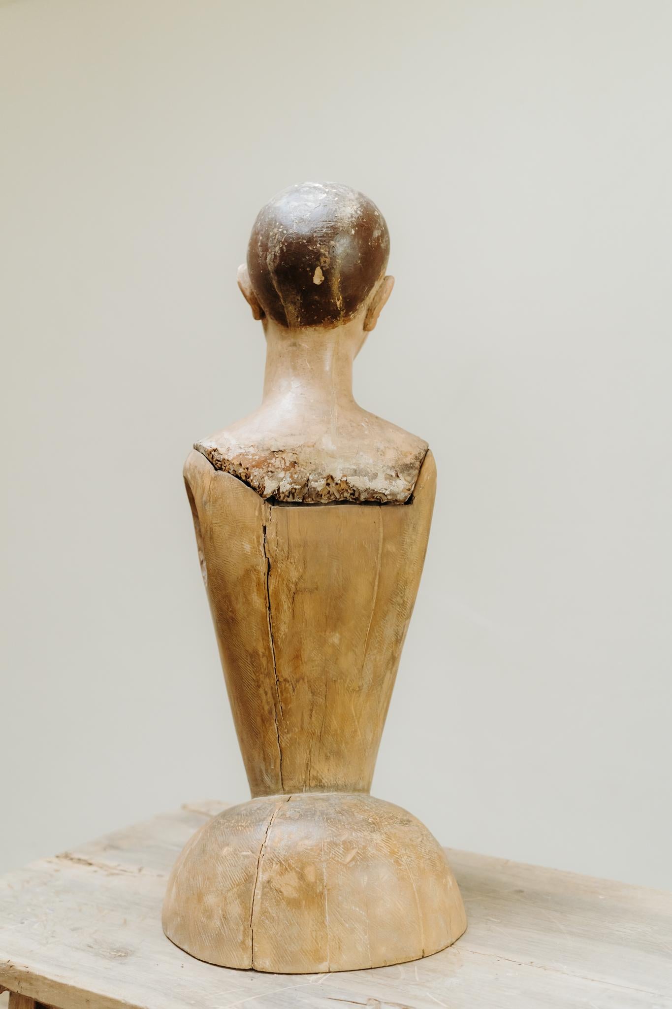 figura de santos de madera de pino policromada del siglo xviii/maniquí de procesión/capipote en venta 7