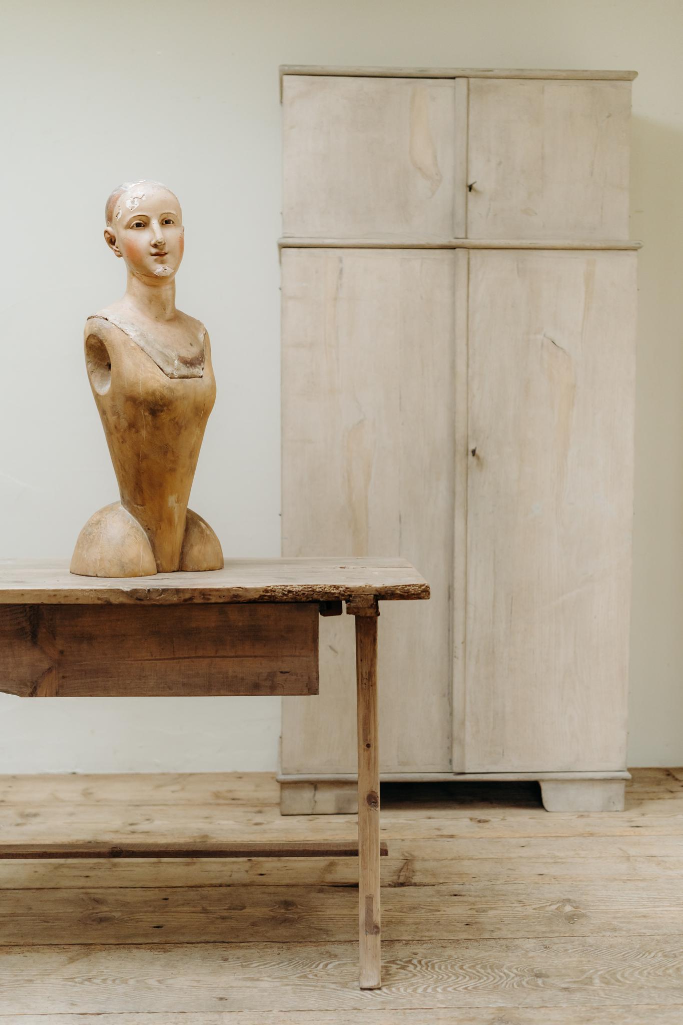 figura de santos de madera de pino policromada del siglo xviii/maniquí de procesión/capipote en venta 11