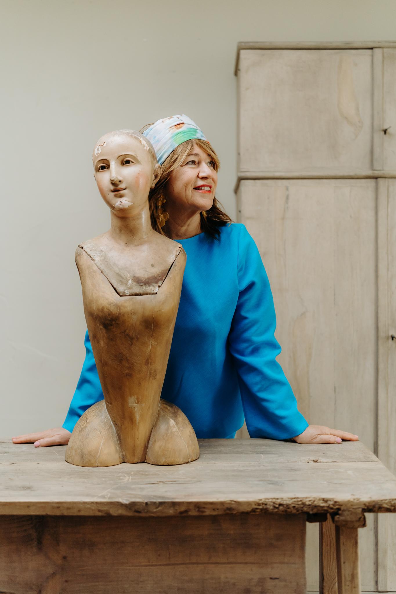 figura de santos de madera de pino policromada del siglo xviii/maniquí de procesión/capipote siglo XVIII en venta