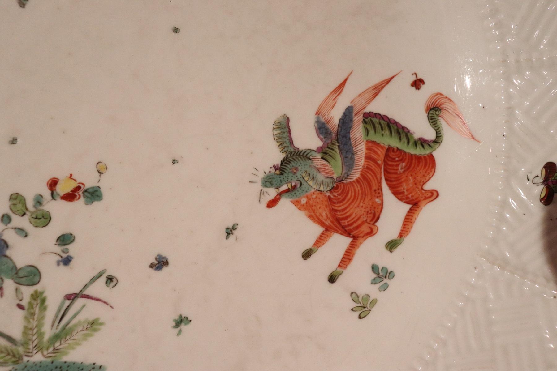 porzellanteller des 18. Jahrhunderts:: signiert Meissen mit Kakiemon-Dekor:: 1740er Jahre im Zustand „Gut“ in Casale Monferrato, IT