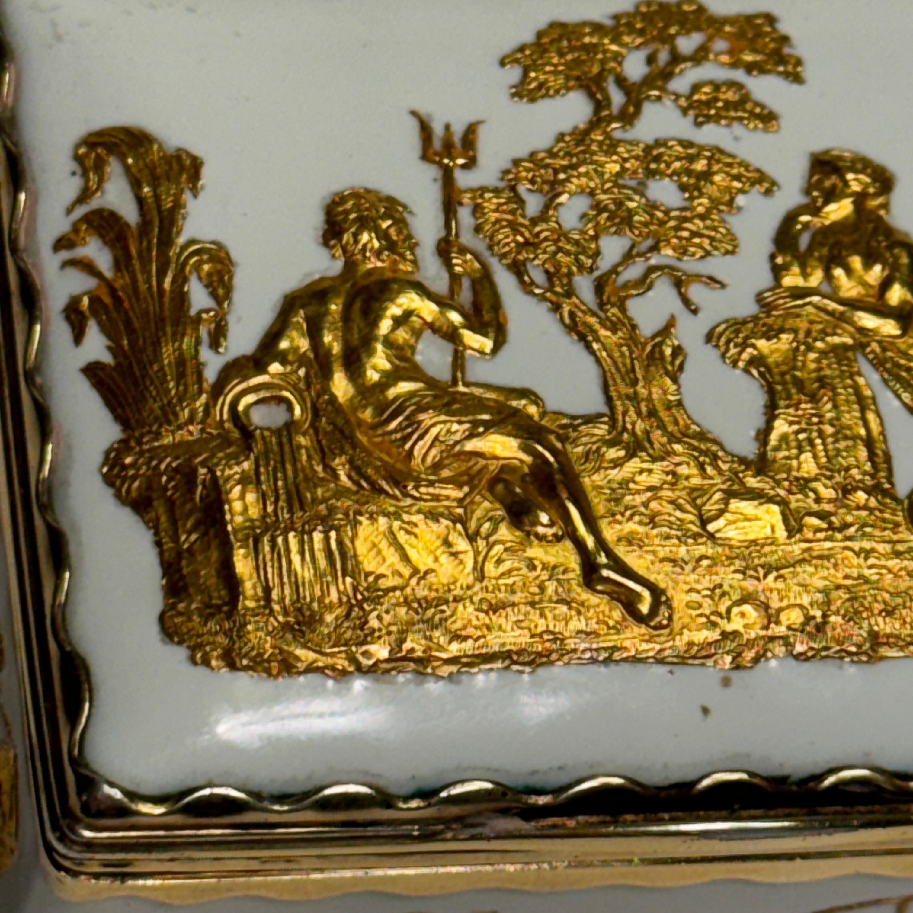 Porzellan-Schnupftabak-Tabakdose aus dem 18. Jahrhundert mit vergoldeten Ormulu-Dekorationen im Angebot 5
