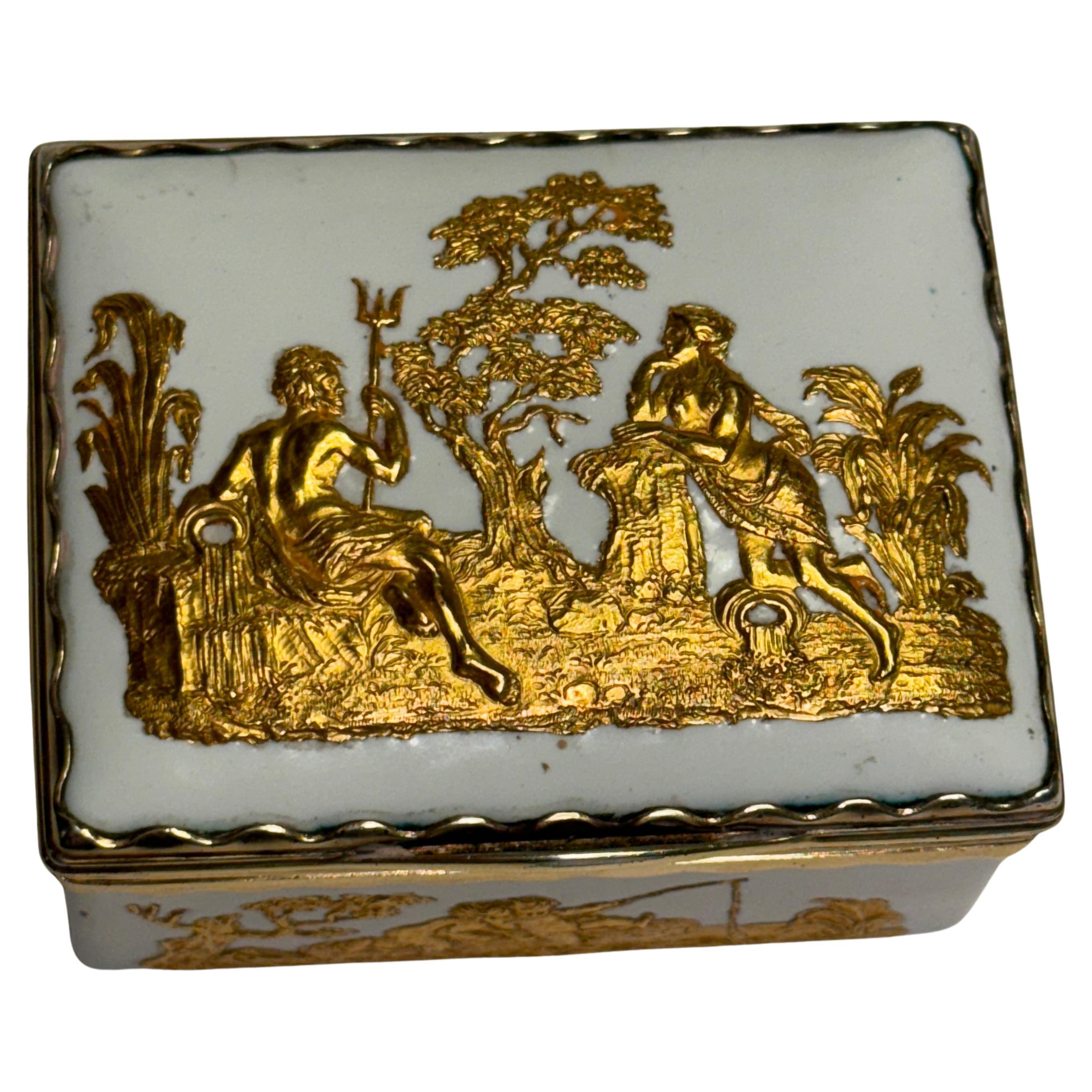 Empire 18th Century Porcelain Snuff Tobacco Box with Ormulu Gilt Decorations For Sale