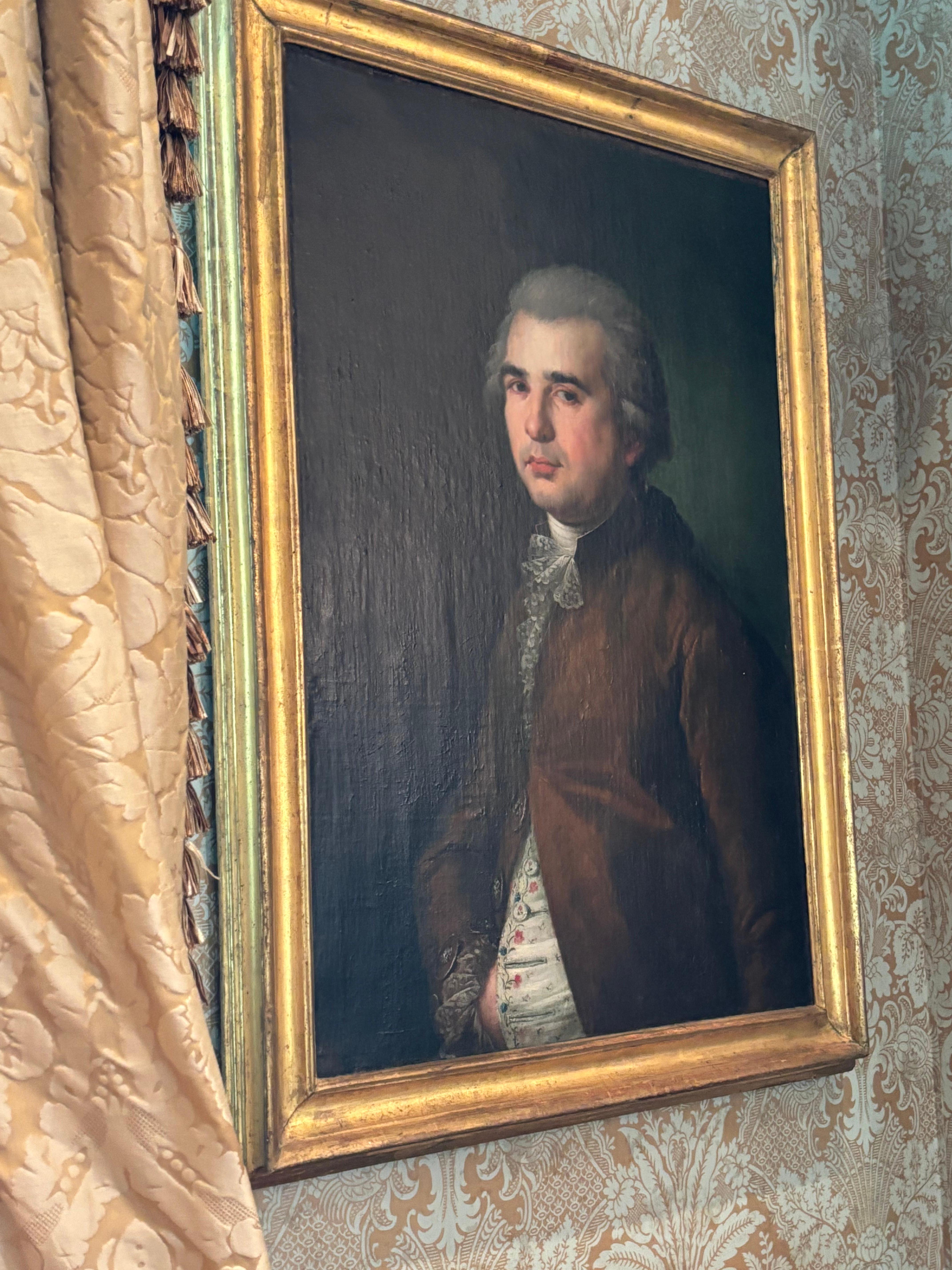 Ritratto di un gentiluomo aristocratico francese del XVIII secolo in vendita 3
