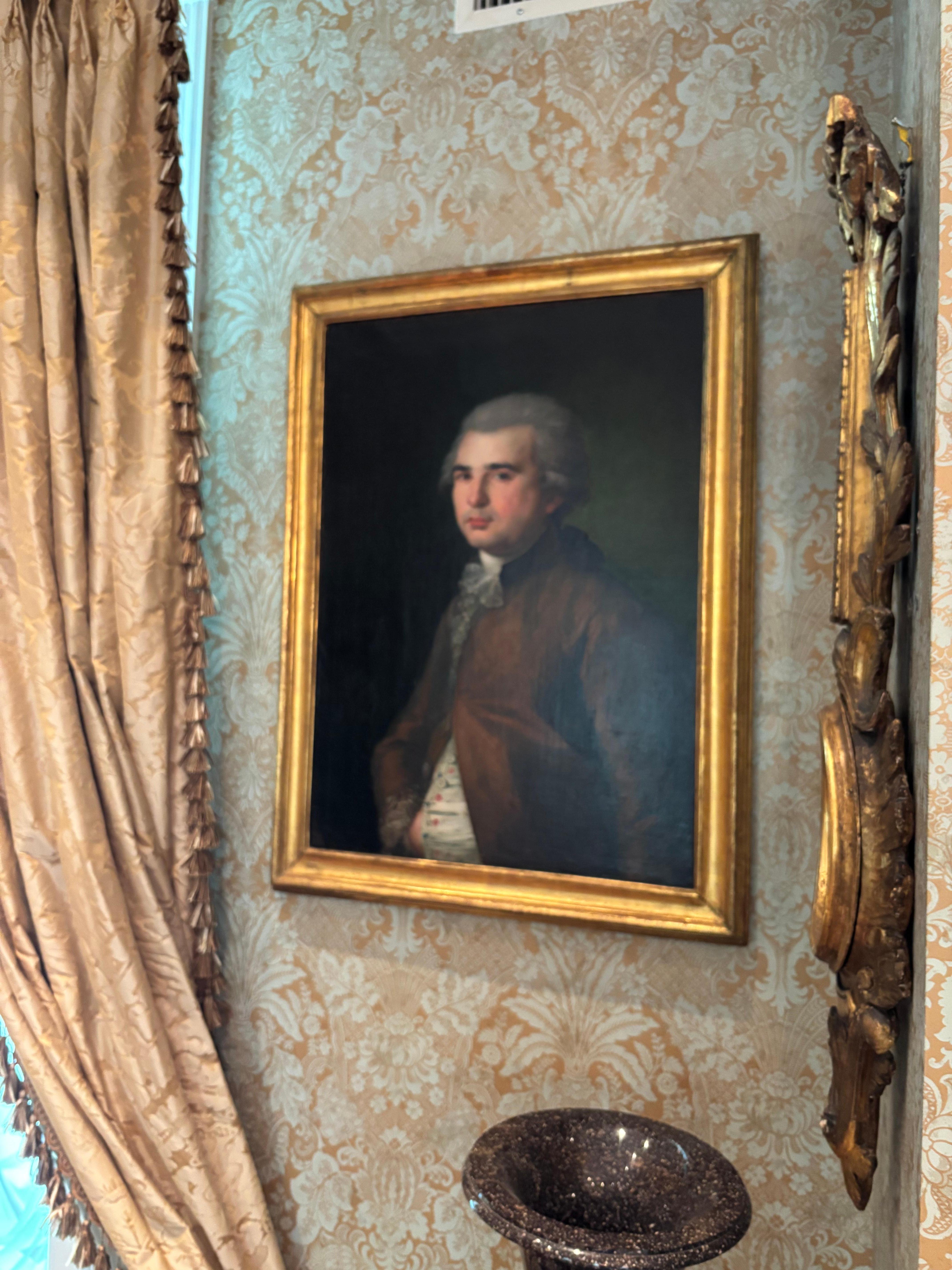 Ritratto di un gentiluomo aristocratico francese del XVIII secolo in vendita 4