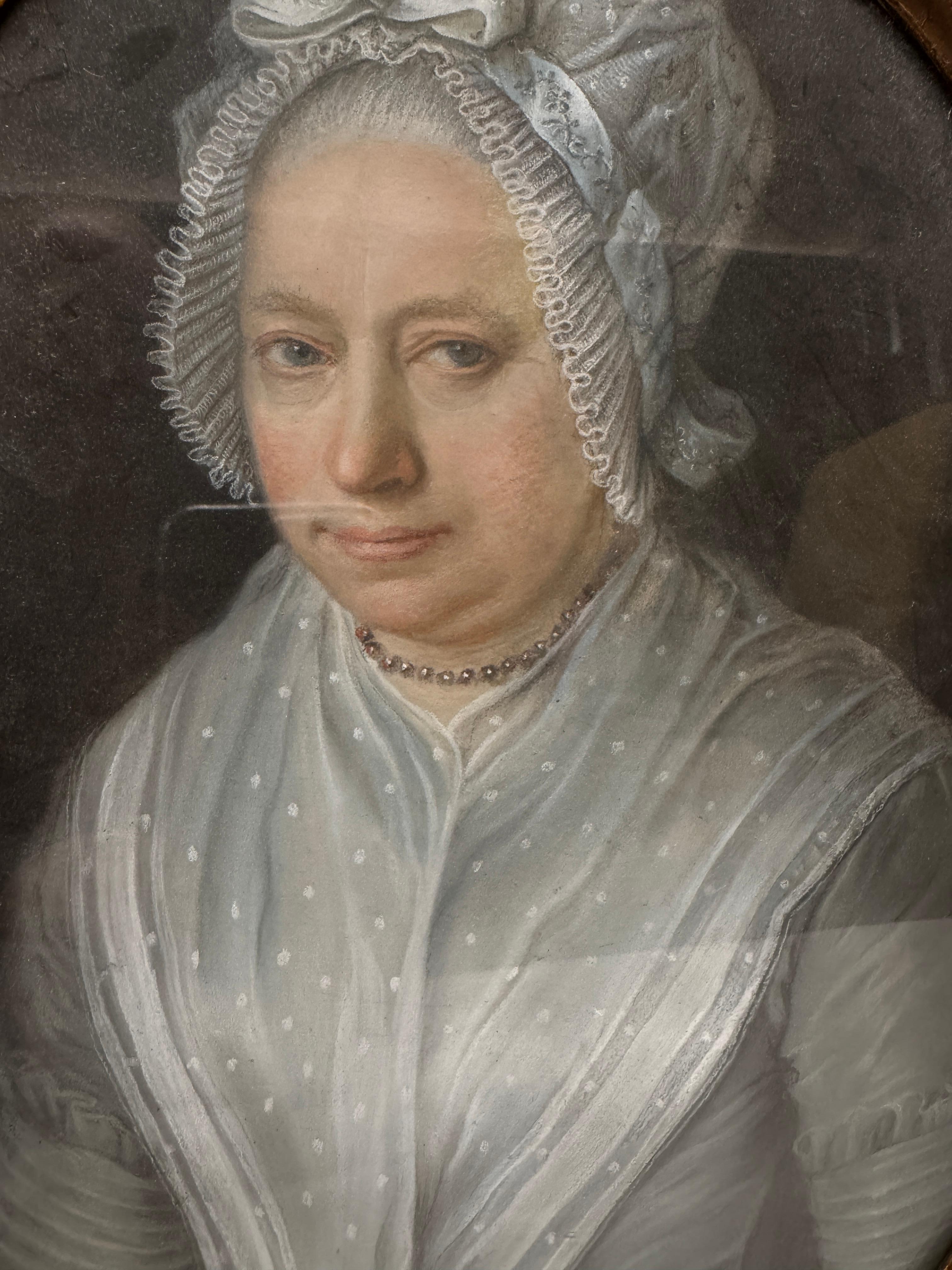 Rococo PORTRAIT D'UNE DAME du XVIIIe siècle par Johann Hirschmann en vente