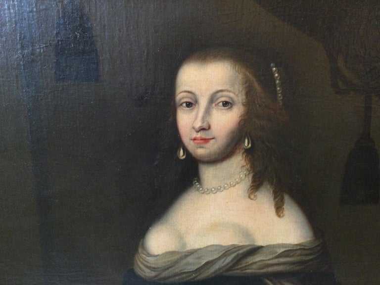 English 18th Century Portrait of an Aristocratic Lady, England For Sale