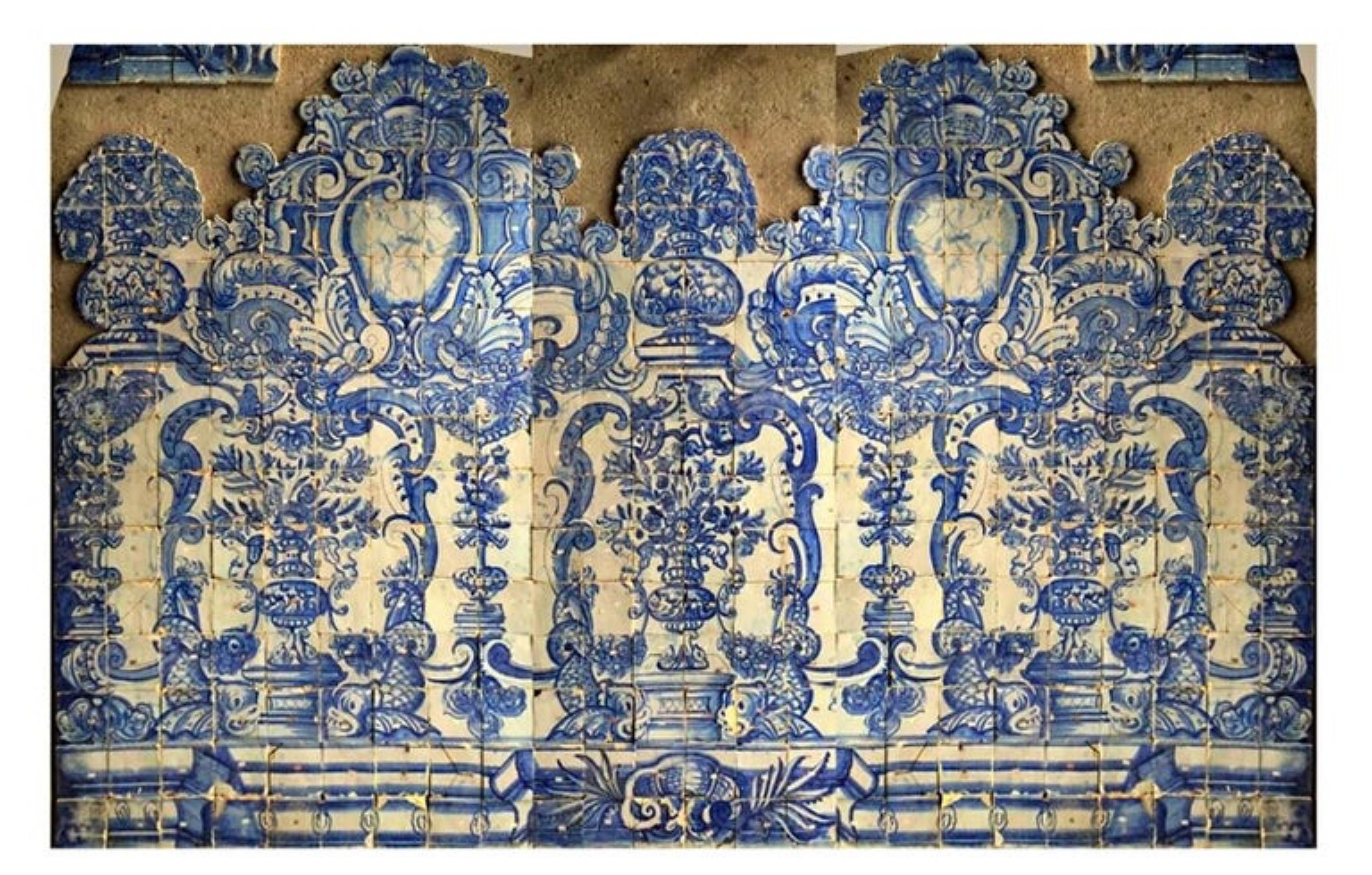 La più grande collezione di piastrelle portoghesi al mondo

Vasi portoghesi del XVIII secolo 
Misure: 312 cm x 210 cm


Nota importante: questo pannello è con le piastrelle restaurate del XVIII secolo.
Il pannello viene consegnato come se fosse un