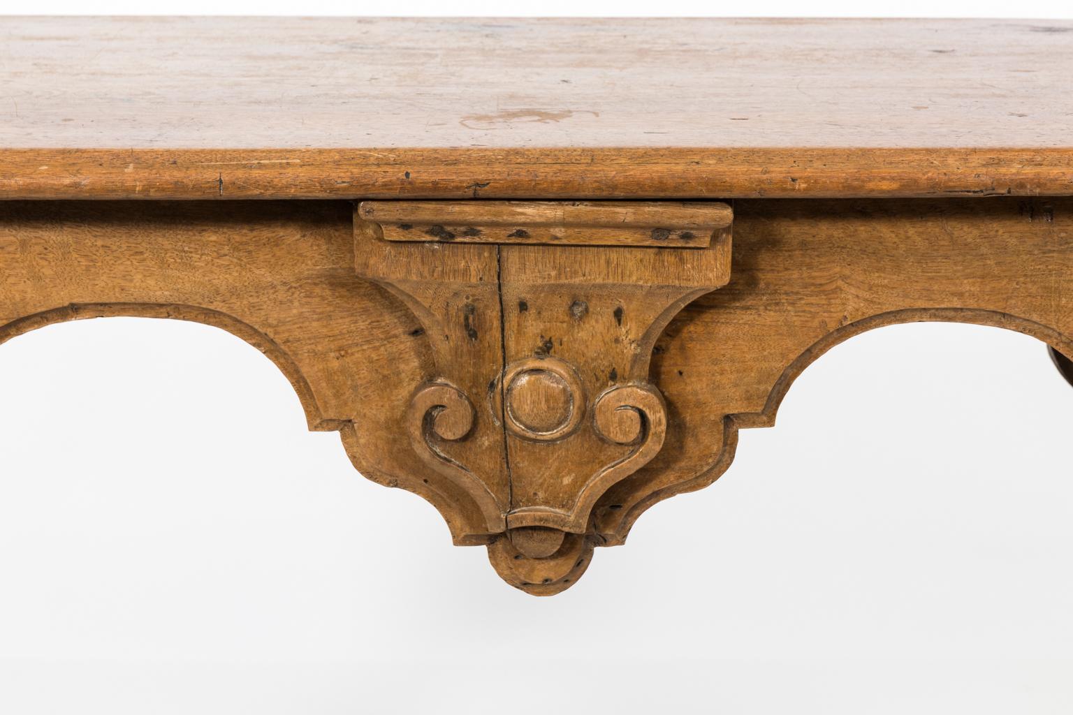 18th Century Portuguese Console Table In Good Condition In Stamford, CT