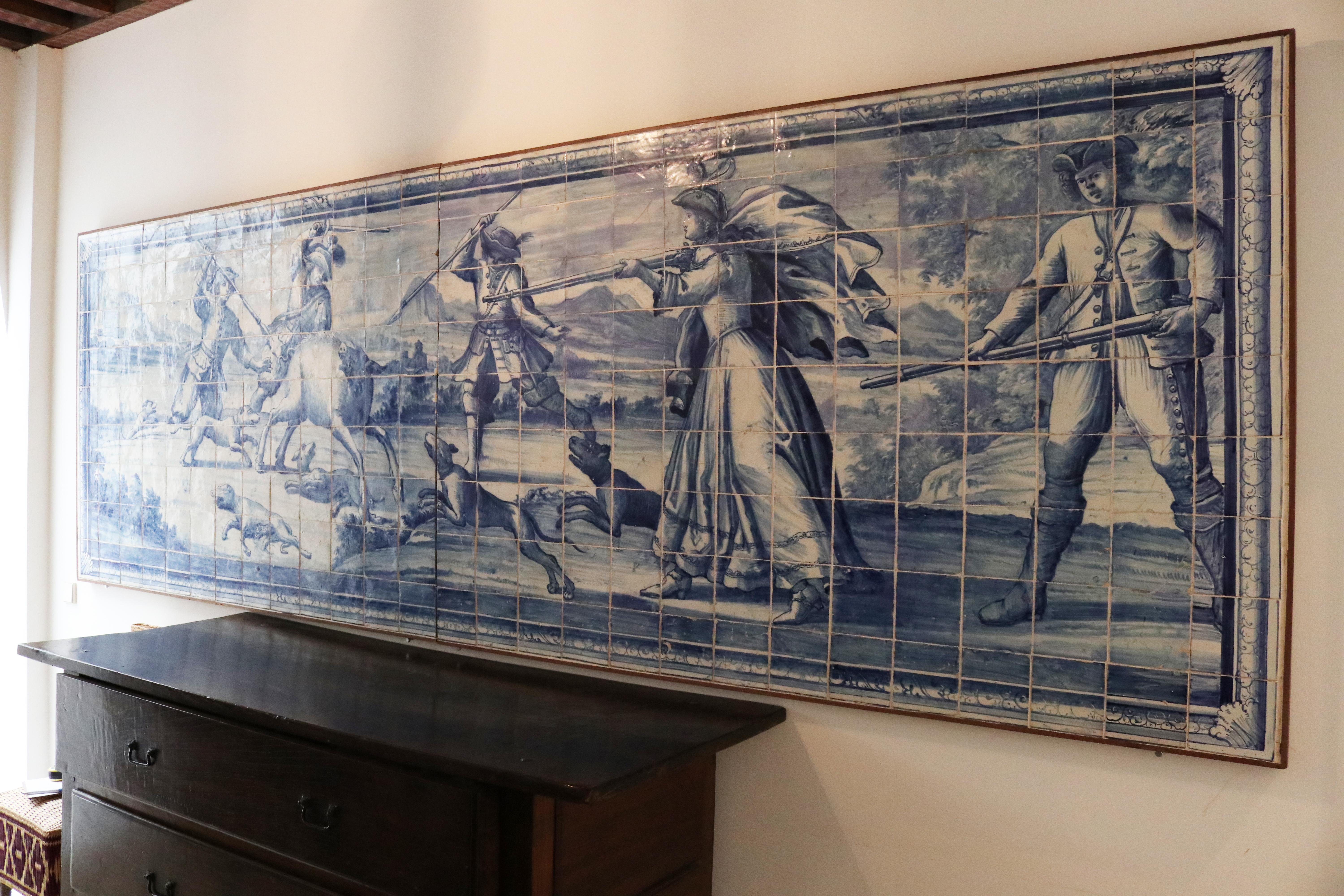 French 18th Century Portuguese Hunting Scene Panel in Blue and White Glazed Ceramic