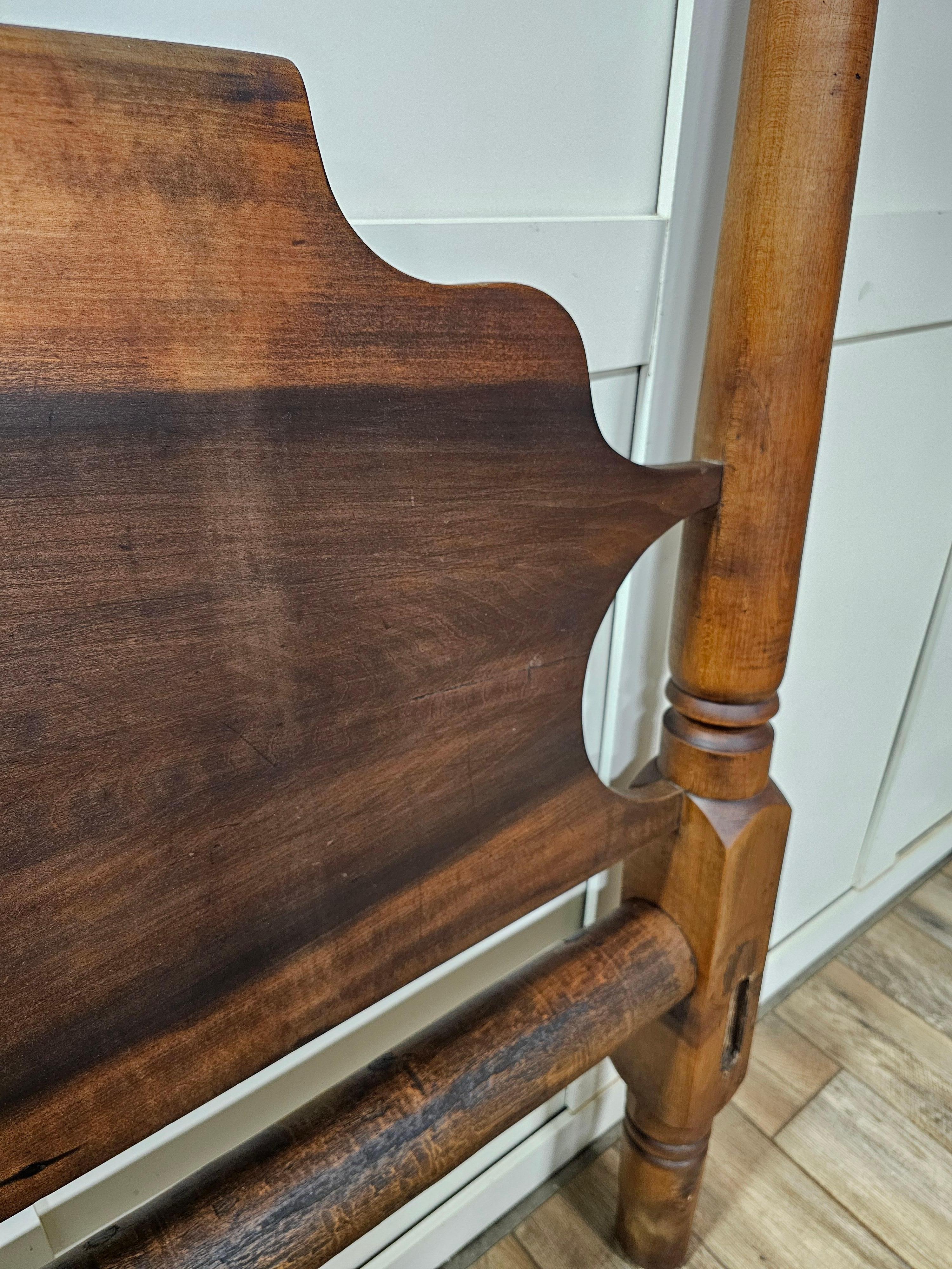Turned 18th Century Colonial Walnut Rope Poster Bed For Sale