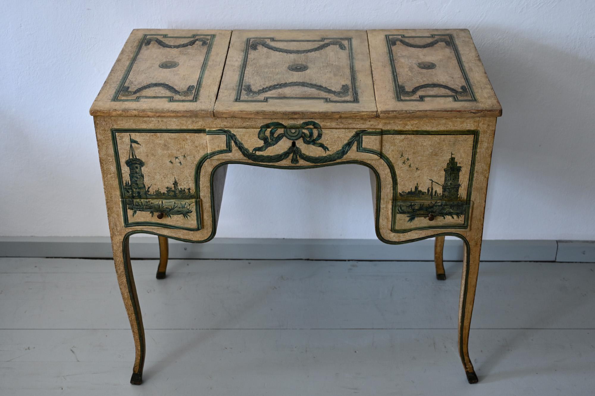 Small, rare piece of furniture, poudreuse or small desk or to be used as a console table, very finely painted on all sides.
Italy Piedmont around 1760/70
With its original painting in green and blue the desk has got an very special look. On the