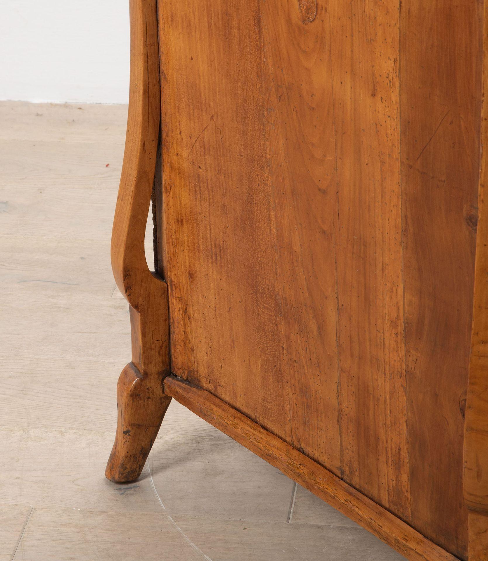 Commode provenzale in ciliegio del XVIII secolo in vendita 2