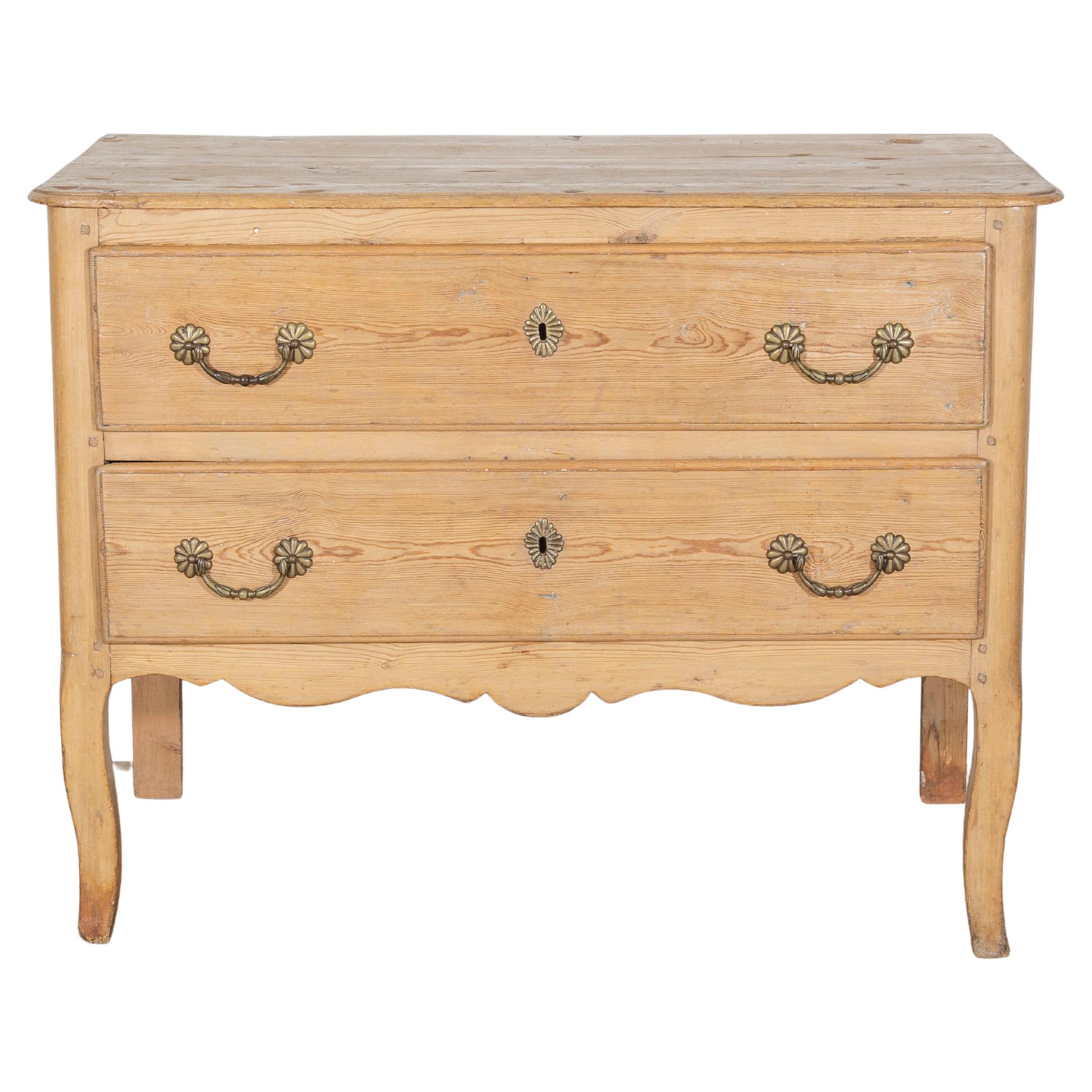 18th-Century Provincial Two-Drawer Commode For Sale