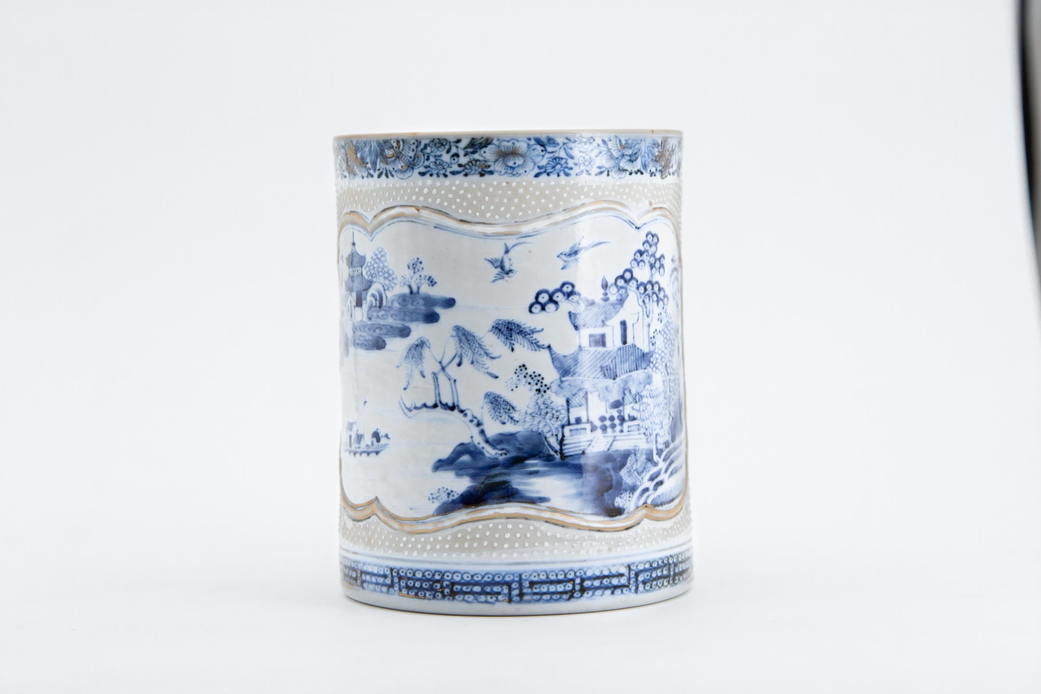 18th Century Qianlong Chinese Export Porcelain Blue & White Mug 2